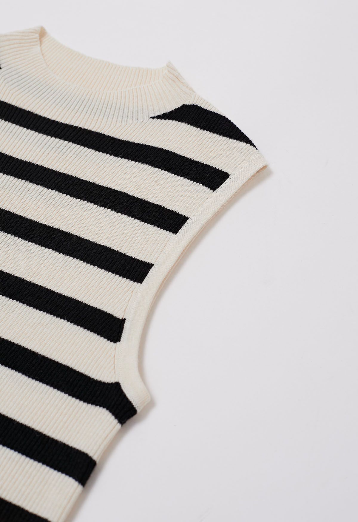 Contrast Stripe Sleeveless Knit Top in Ivory