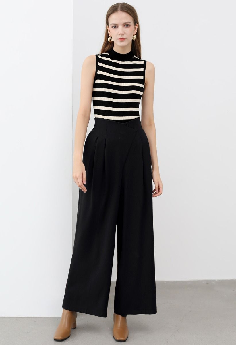 Contrast Stripe Sleeveless Knit Top in Black