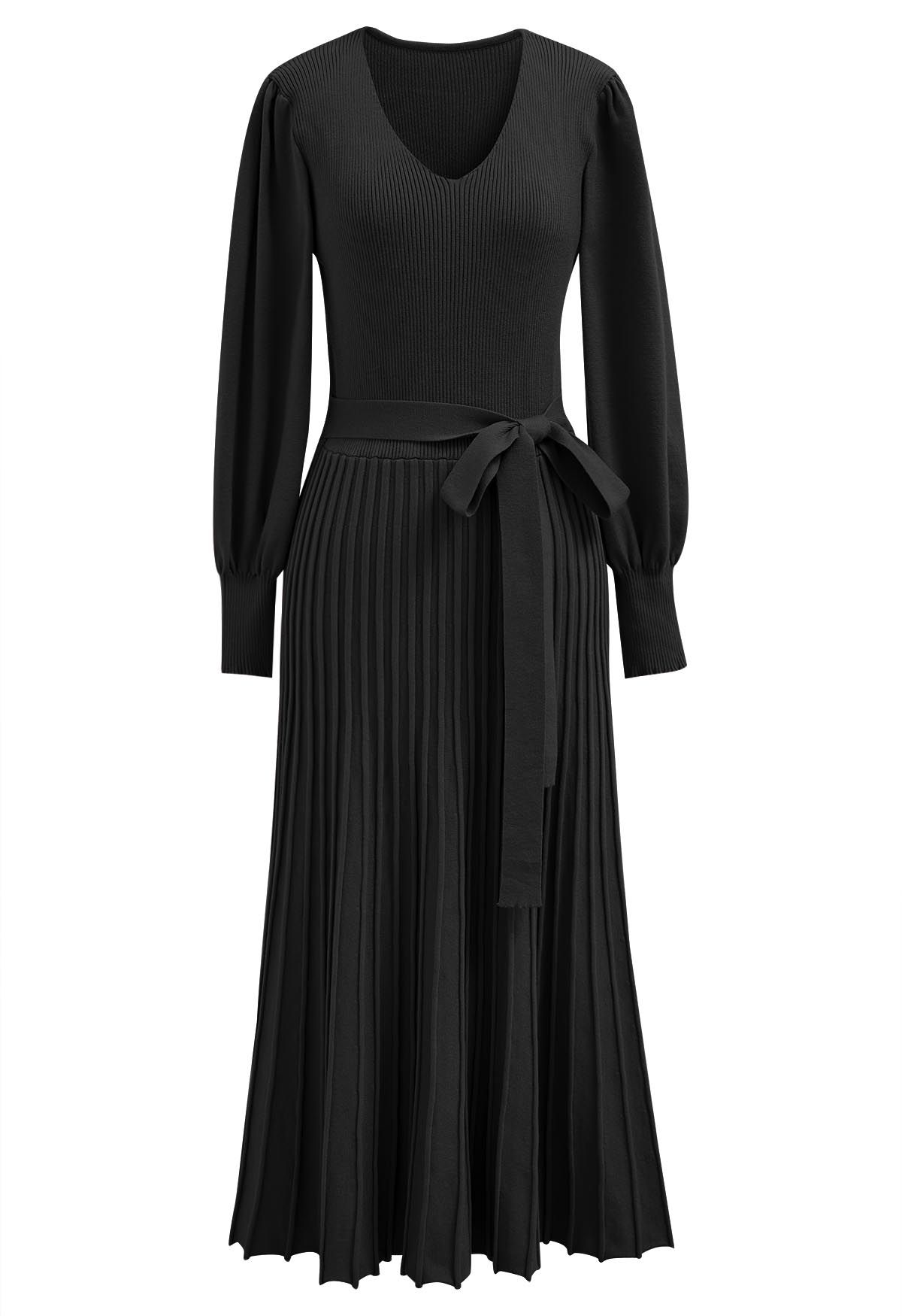 Captivating V-Neck Tie Waist Pleated Knit Dress in Black