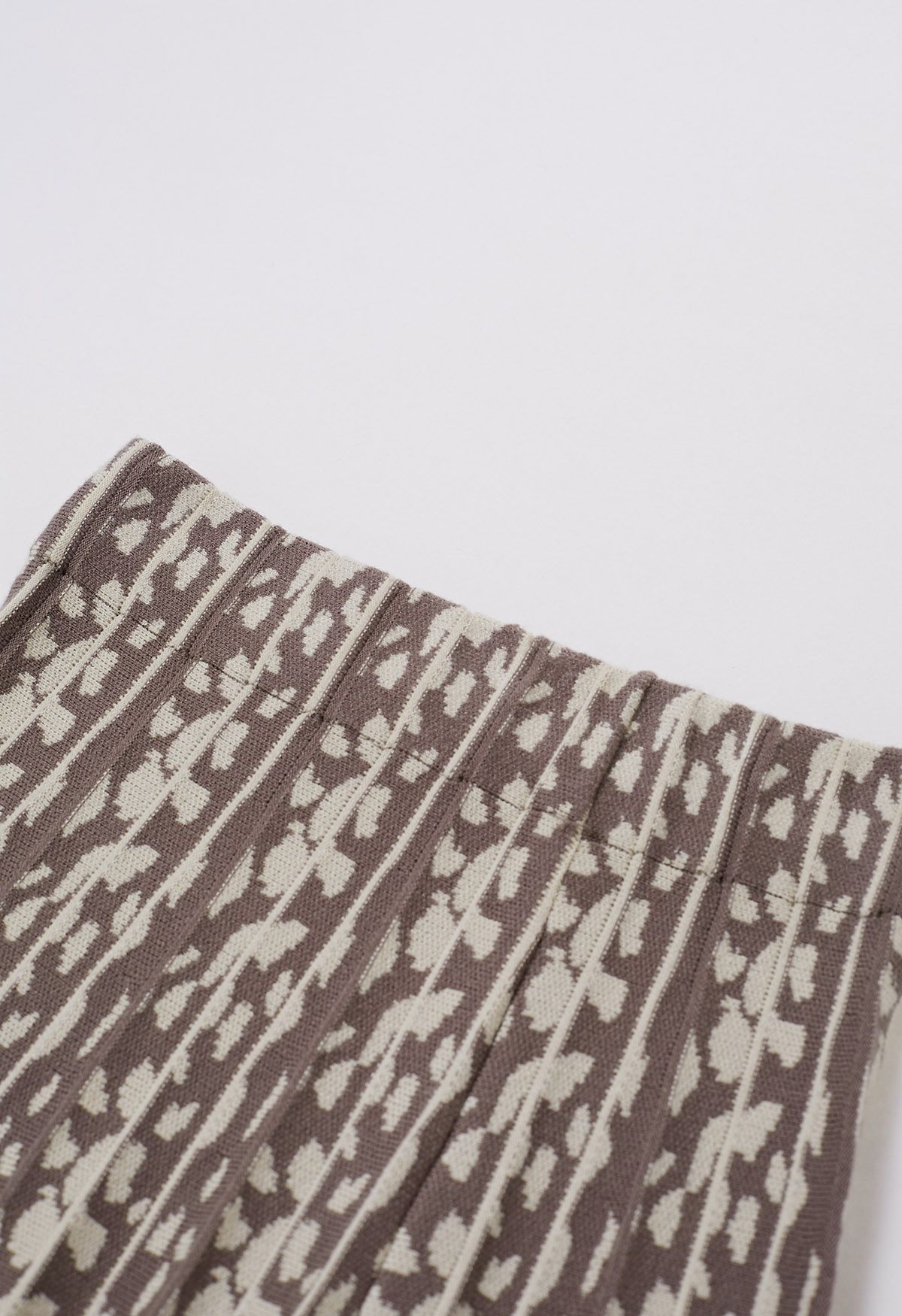 Irregular Spot Pattern Knit Skirt in Light Tan