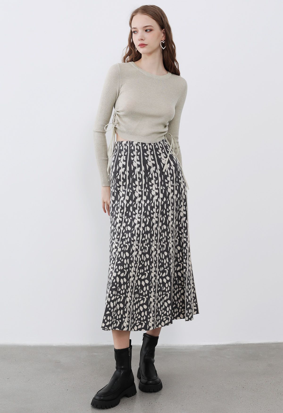 Side Drawstring Long Sleeves Crop Top in Linen