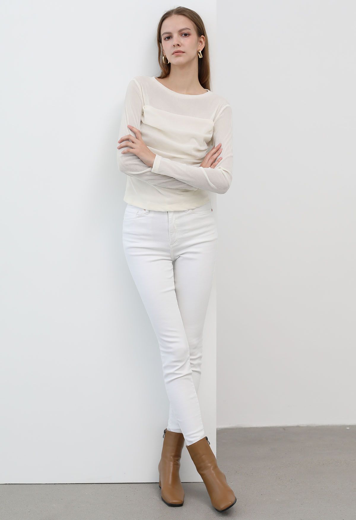 Lithesome Ruched Long Sleeve Top in Cream