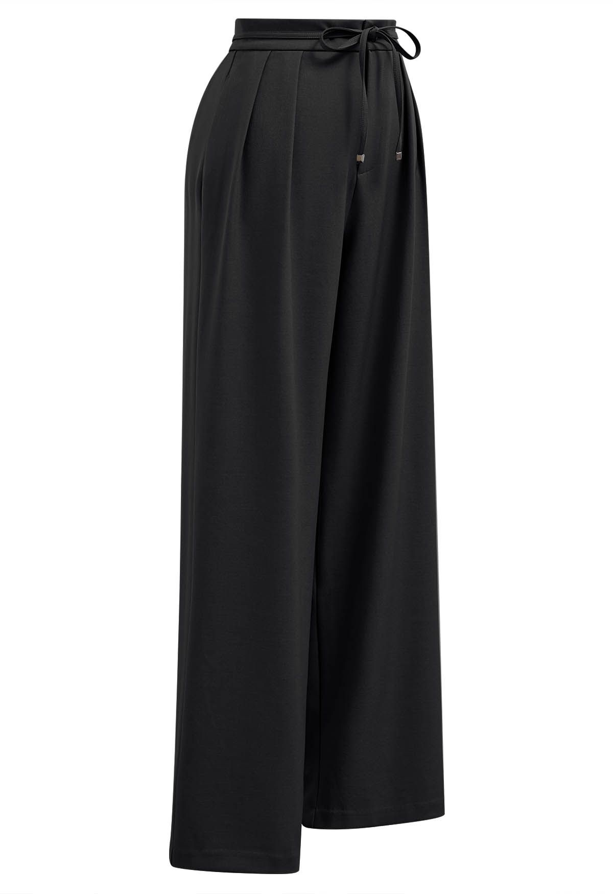 Gentle Pleats Side Pockets Straight-Leg Pants in Black