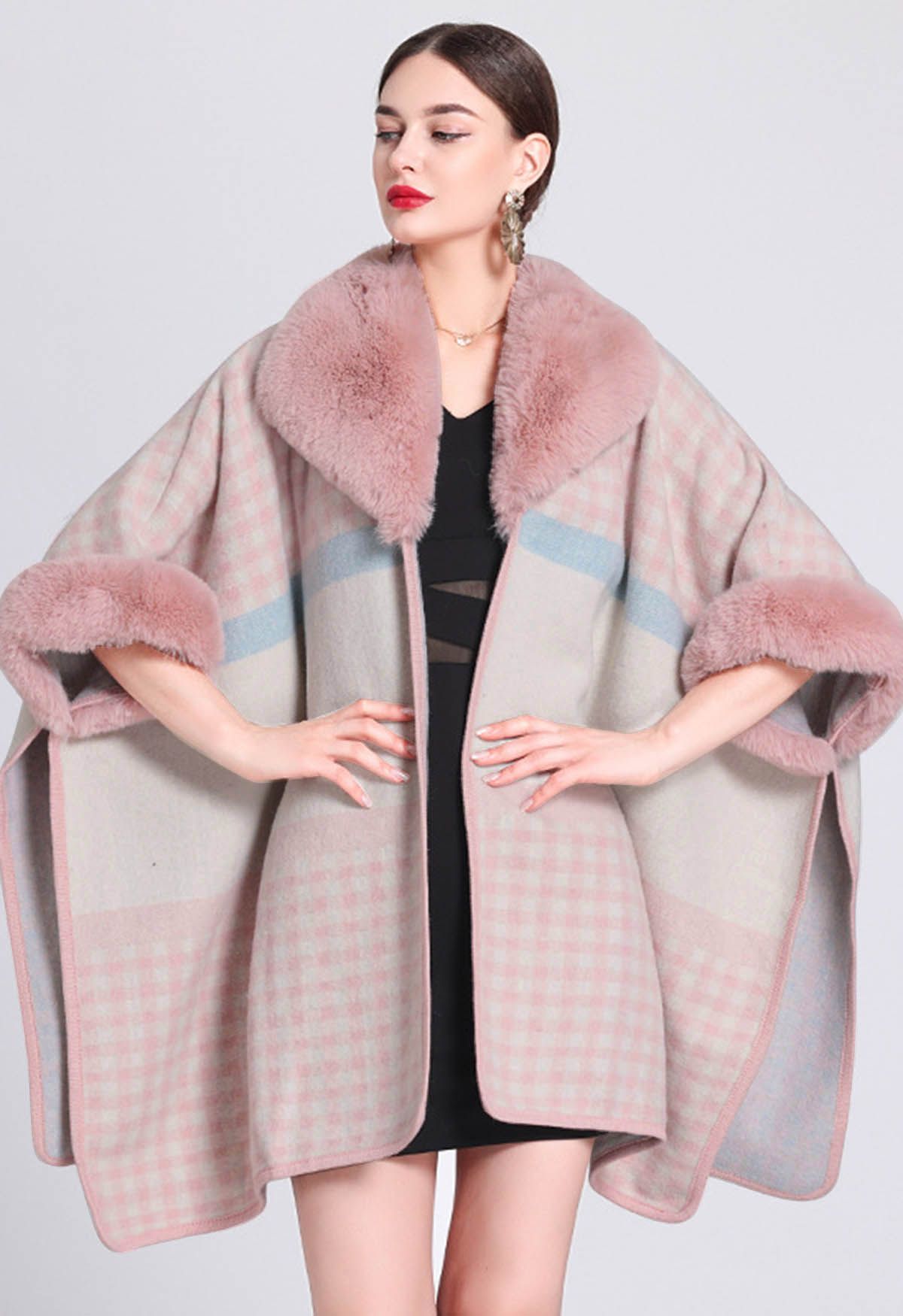 Gingham Print Faux Fur Poncho in Pink