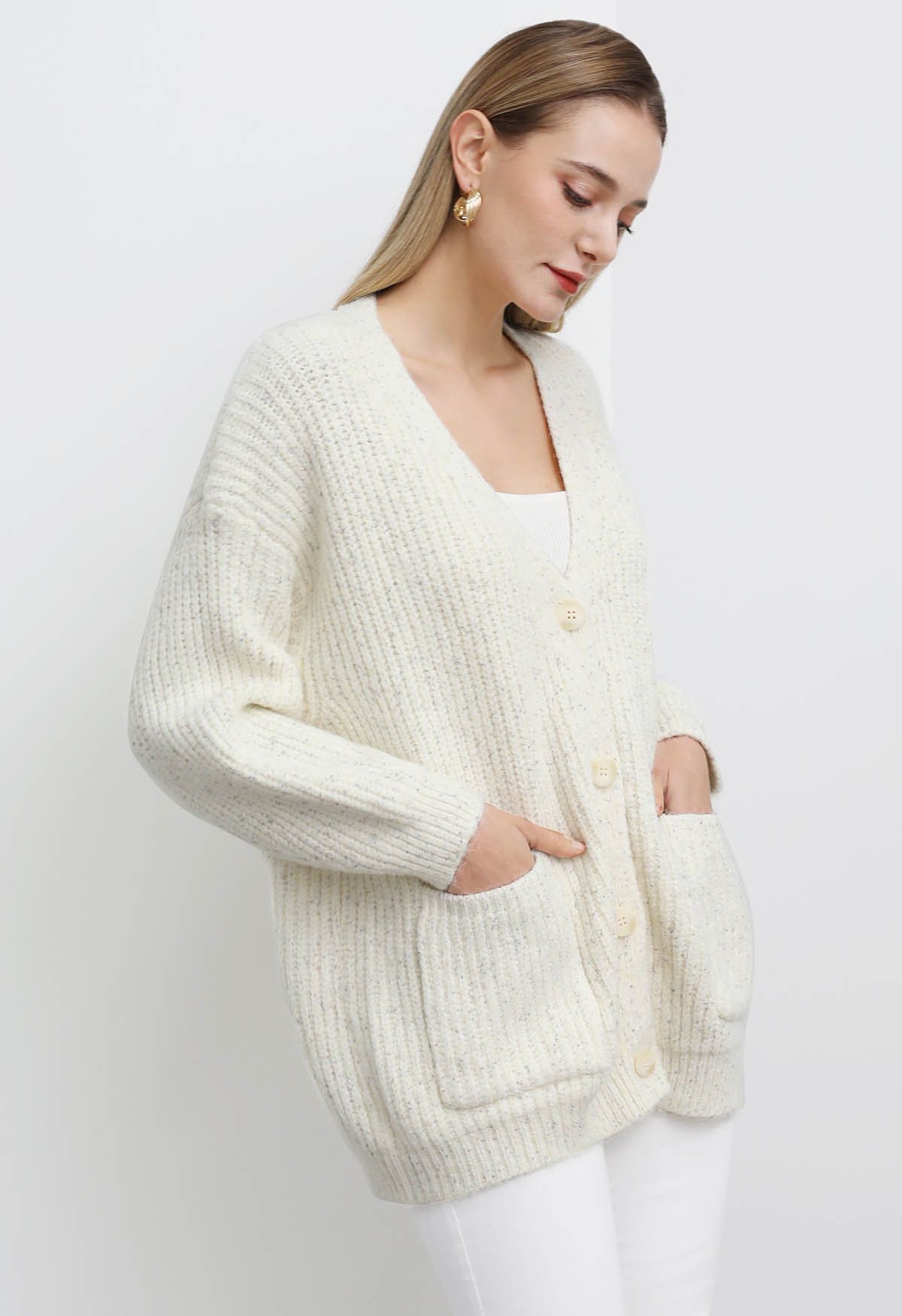 Pastel V-Neck Patch Pocket Knit Cardigan in Ivory