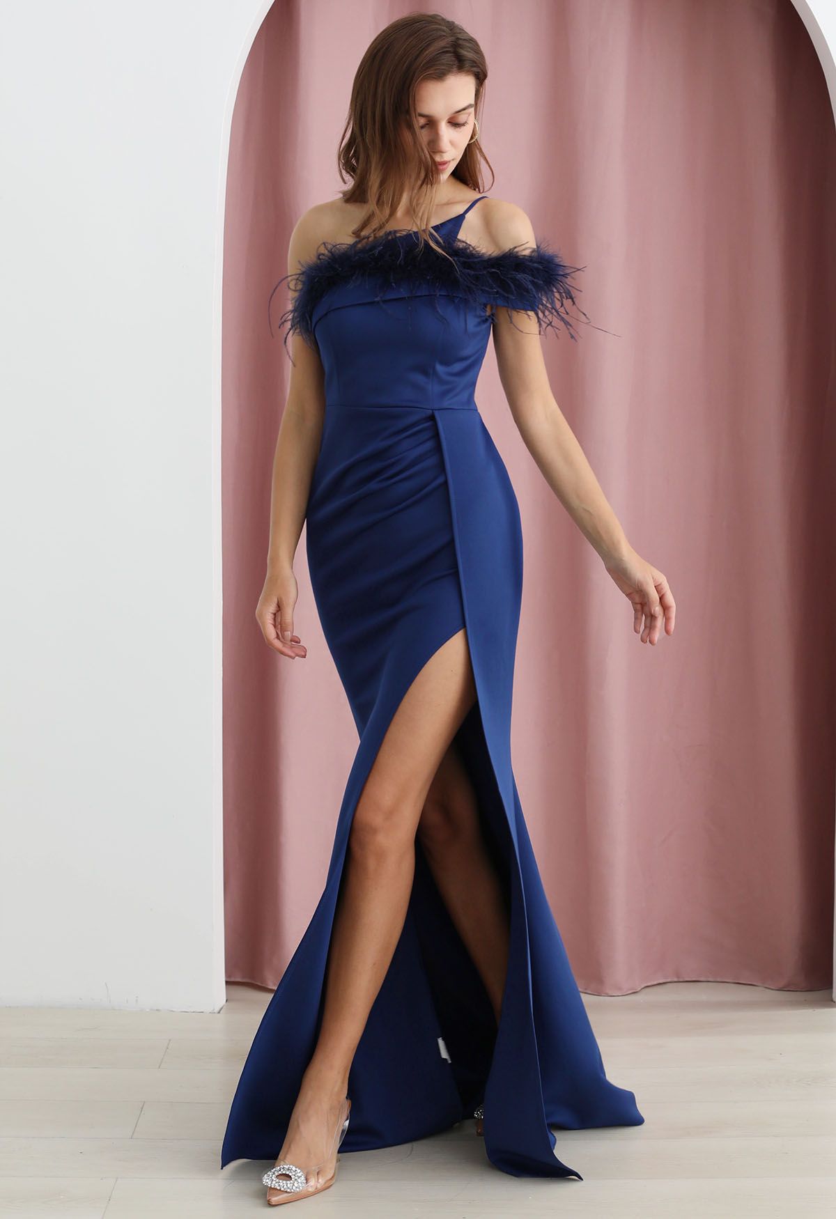 Feather Trim One-Shoulder Slit Mermaid Gown in Navy