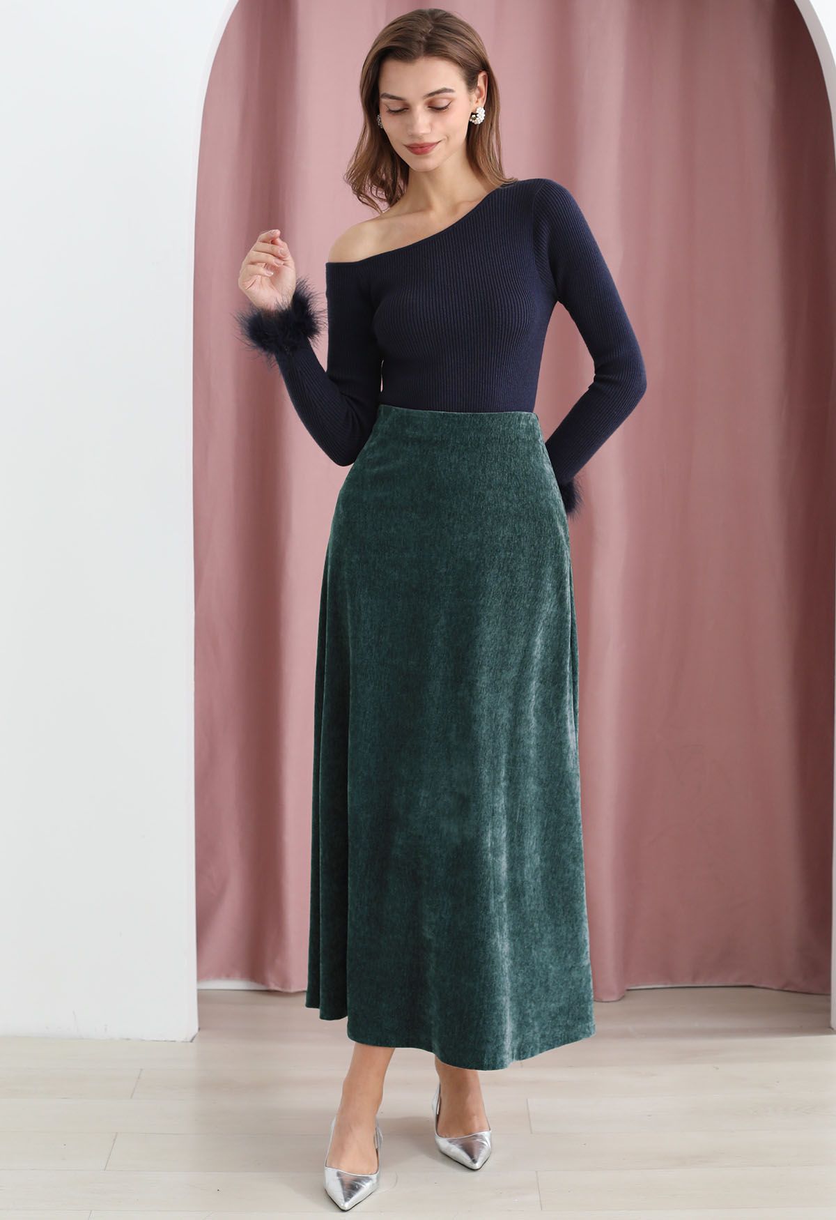 Midnight Glamour Velvet Maxi Skirt in Green