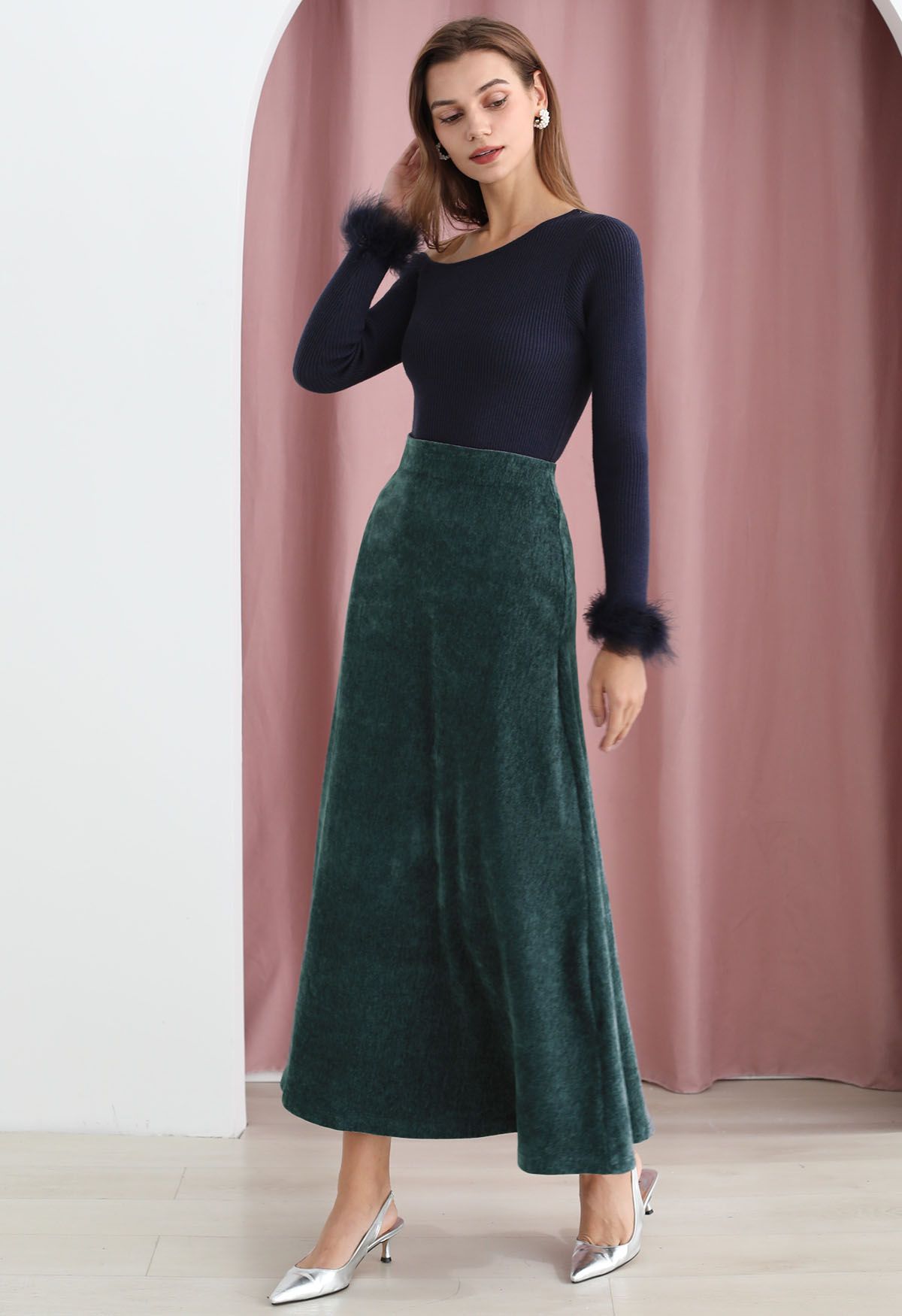 Midnight Glamour Velvet Maxi Skirt in Green