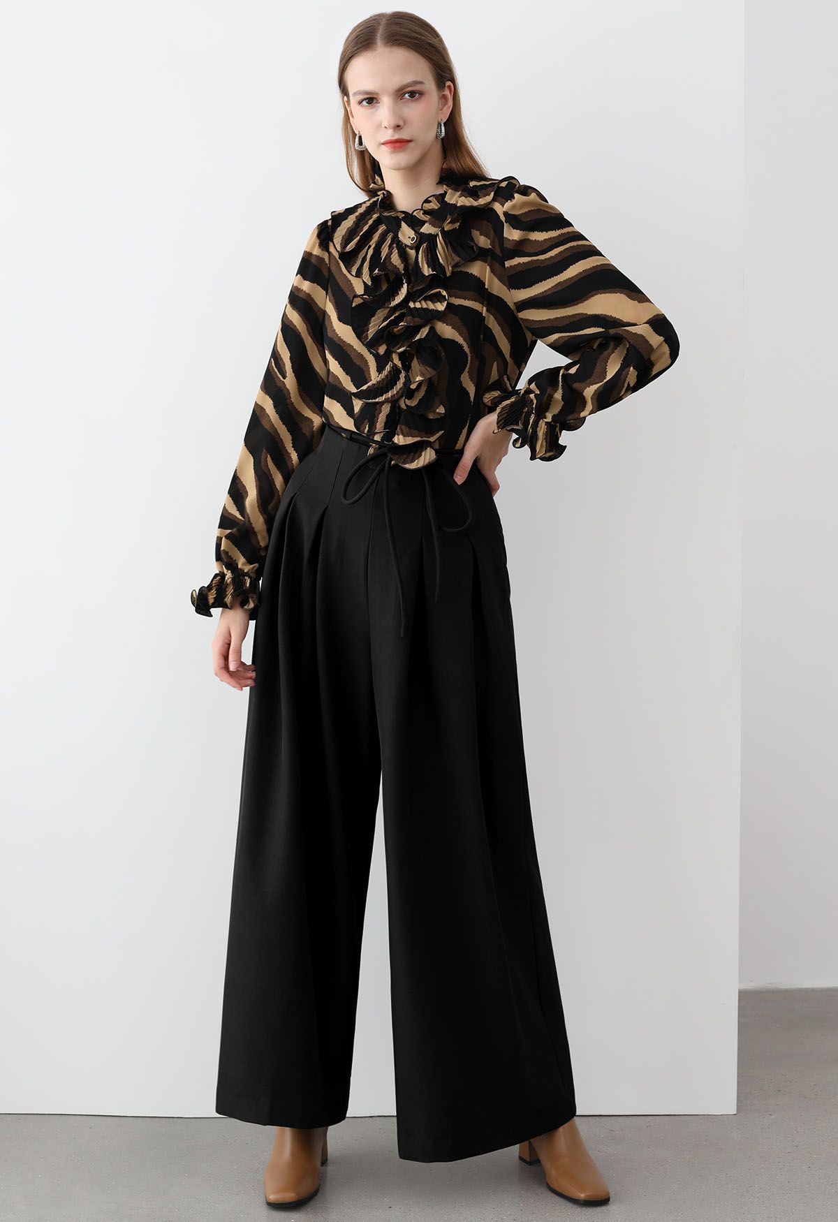 Trendy Tie-Waist Pleated Wide-Leg Pants in Black - Retro, Indie and ...