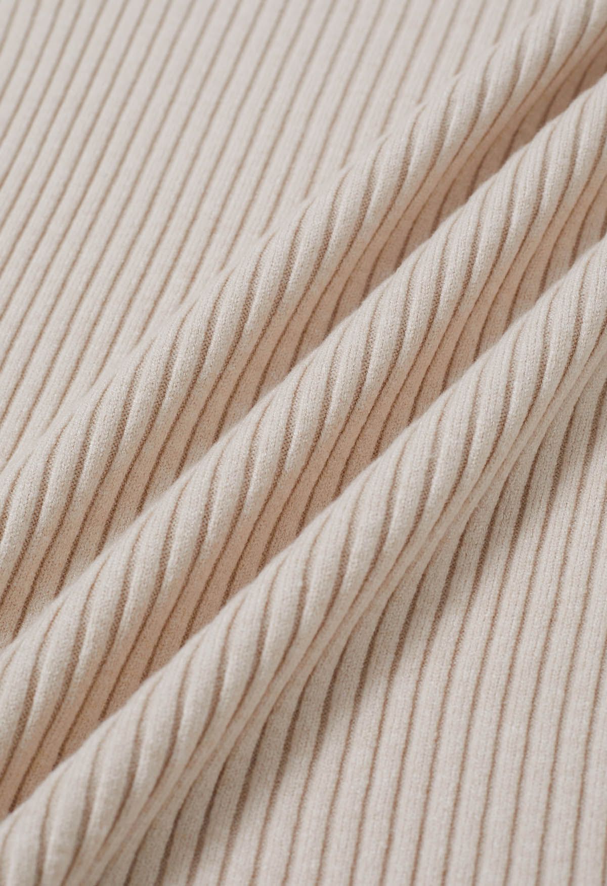 Versatile Turtleneck Ribbed Knit Sweater in Oatmeal