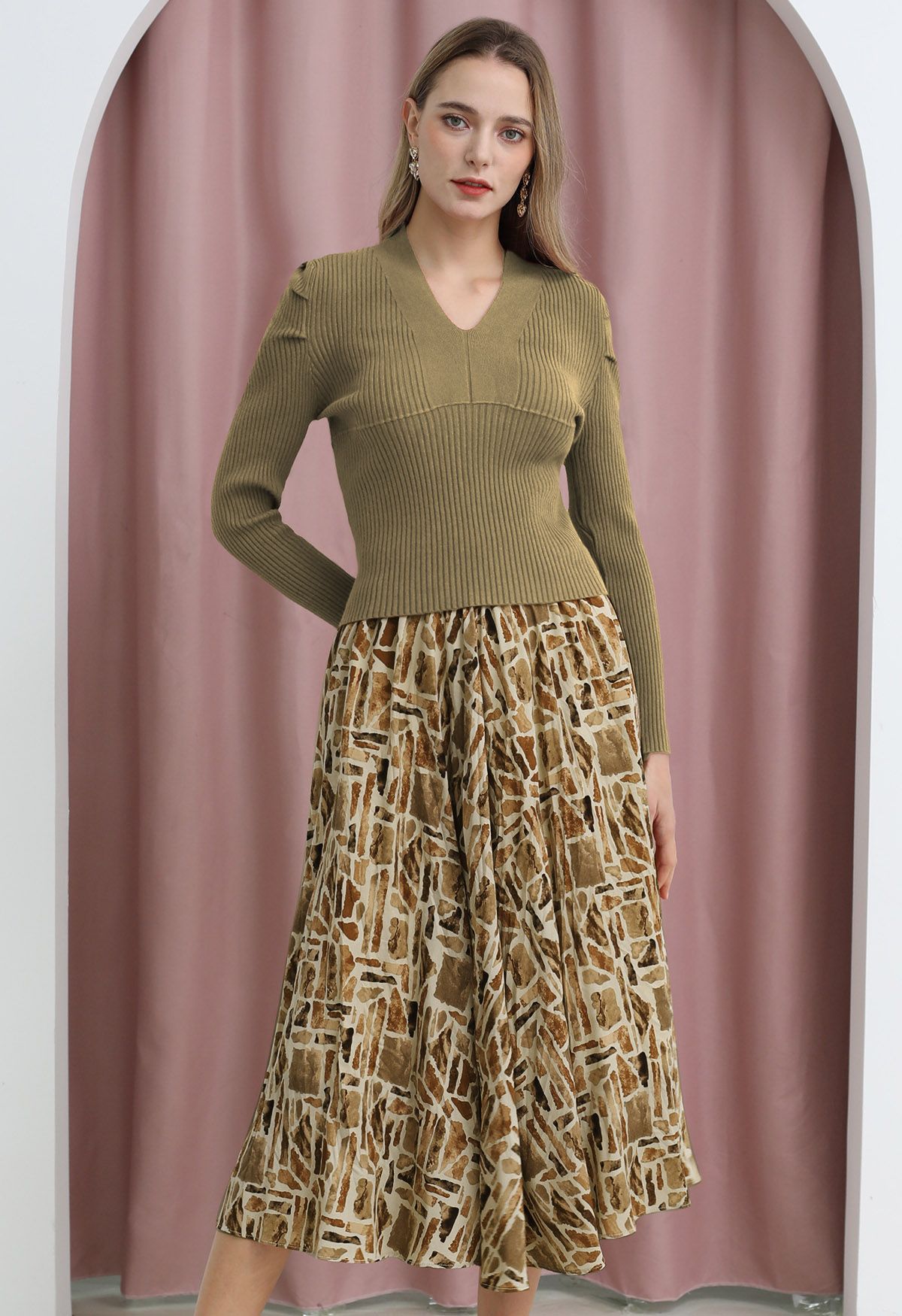 Graphic Printed Midi Skirt in Camel