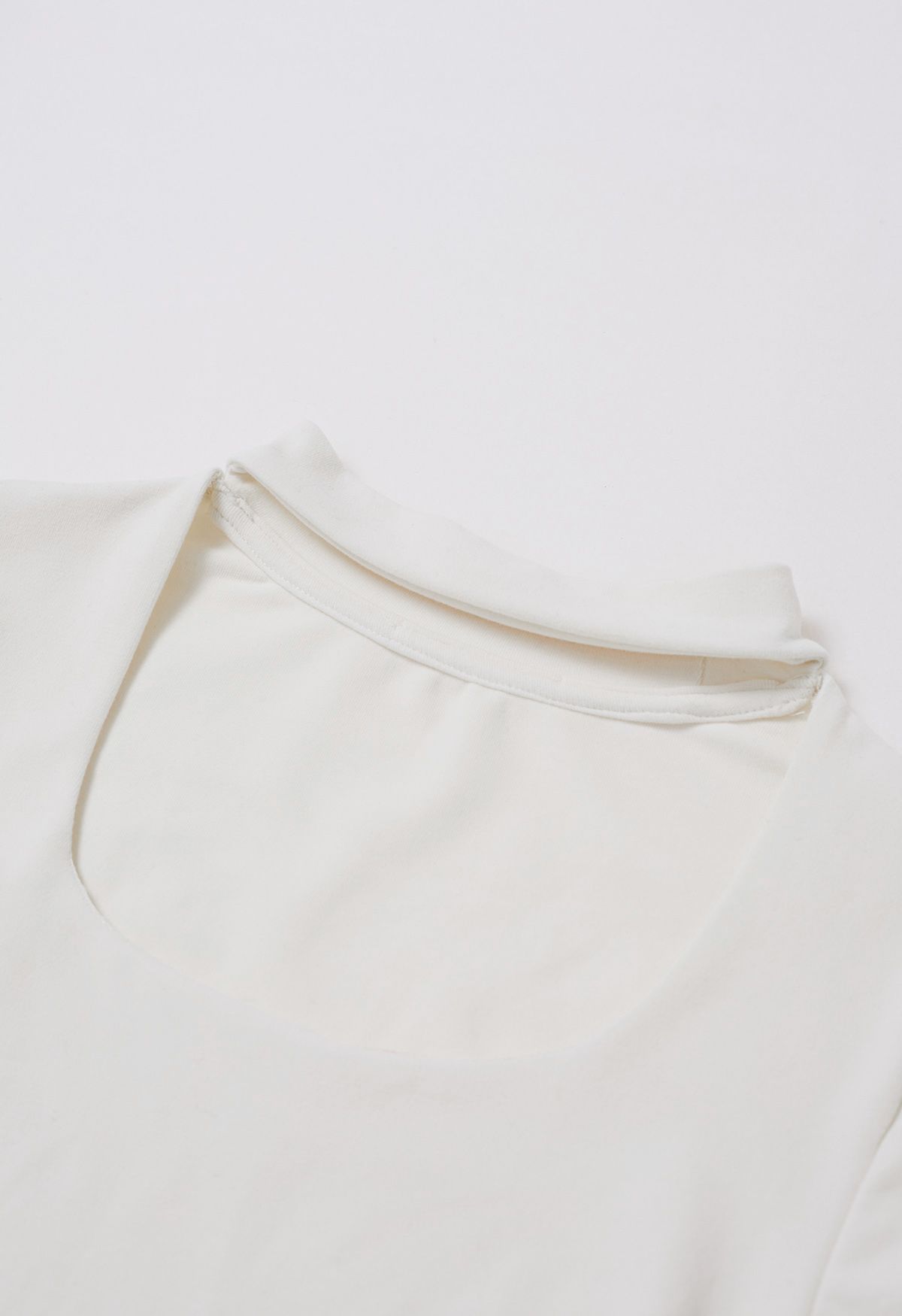 Cut Out Choker Neck Ruched Top in White