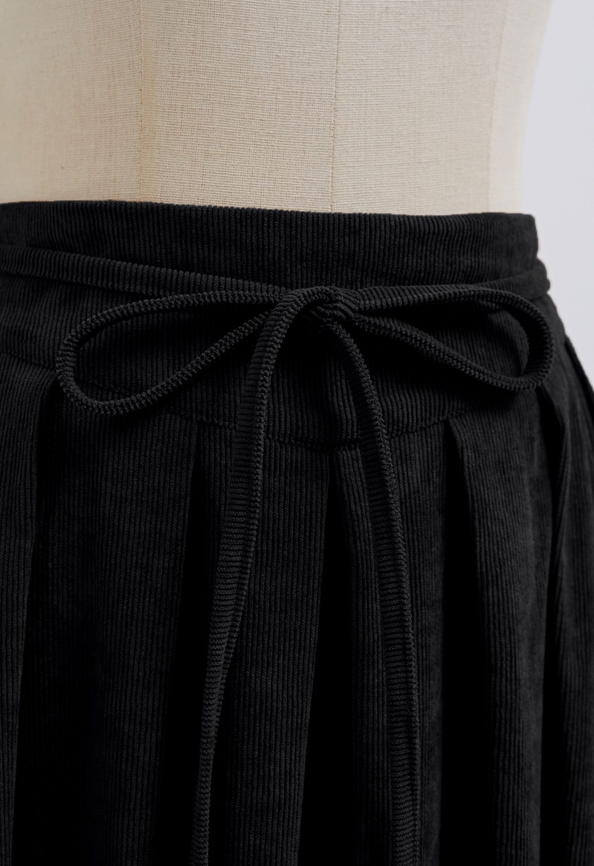 Tie-Waist Pleated Corduroy Midi Skirt in Black