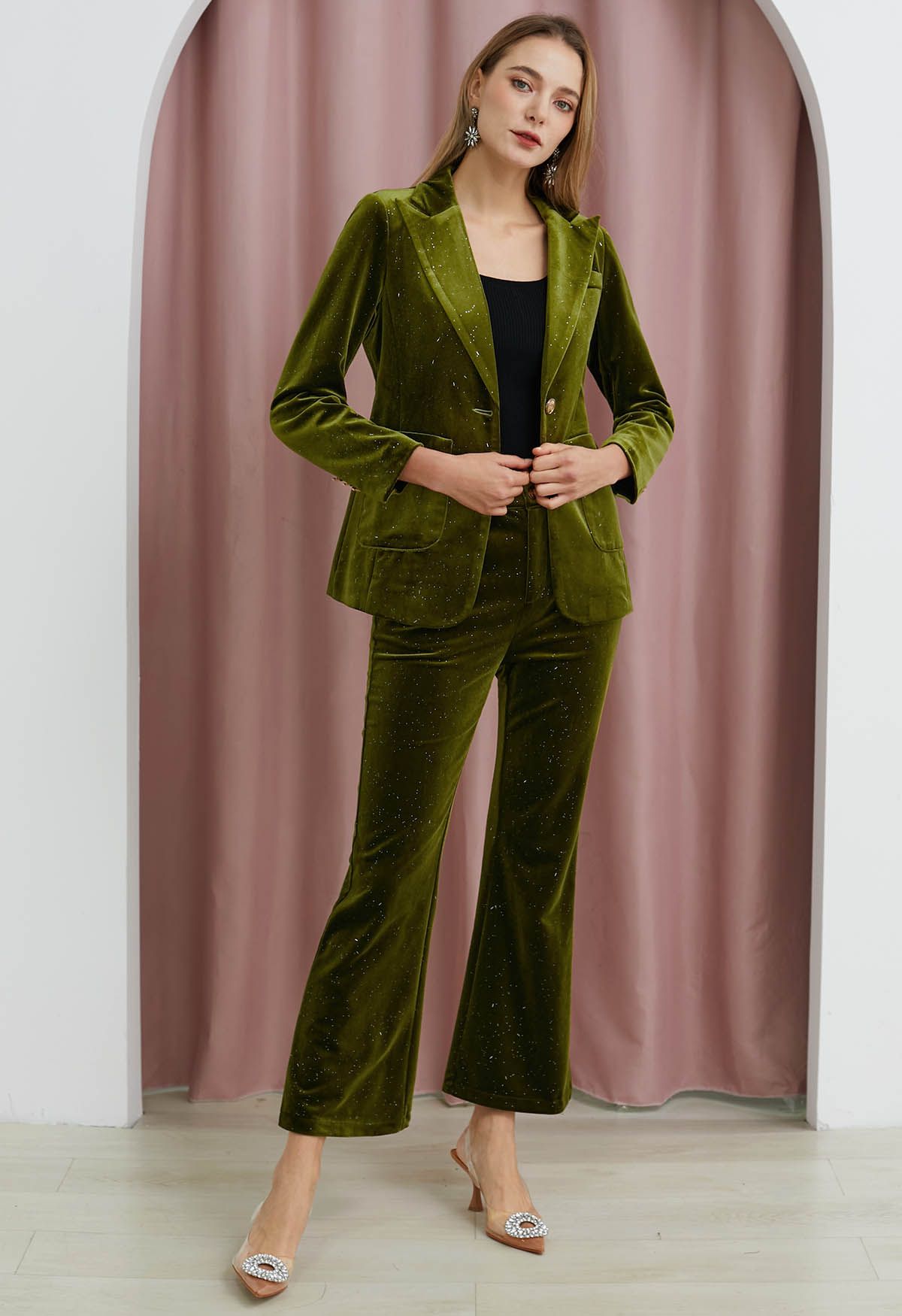 Glittering Peaked Lapel Velvet Blazer and Pants Set in Moss Green