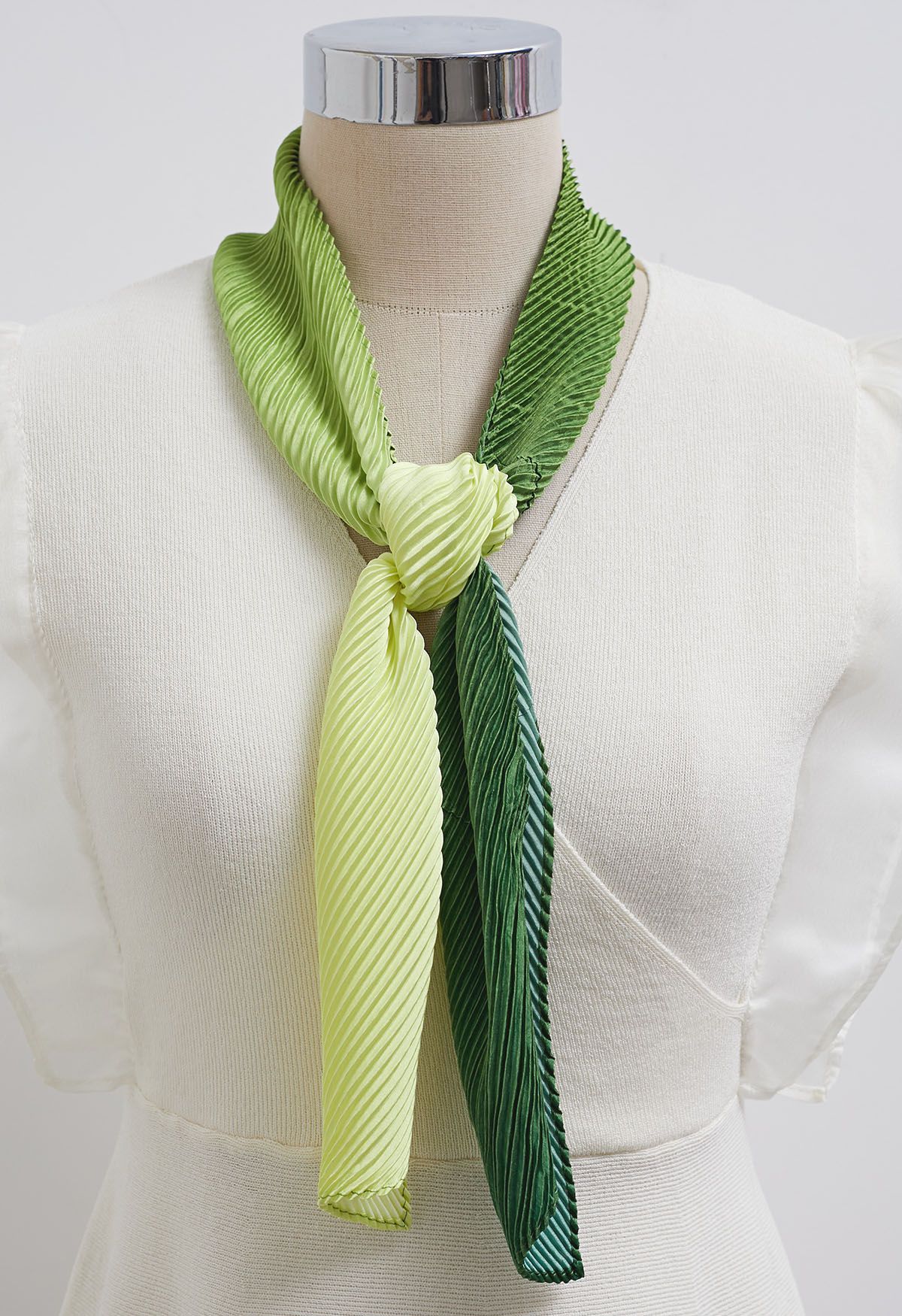 Silk Feeling Gradient Pleated Ribbon Scarf