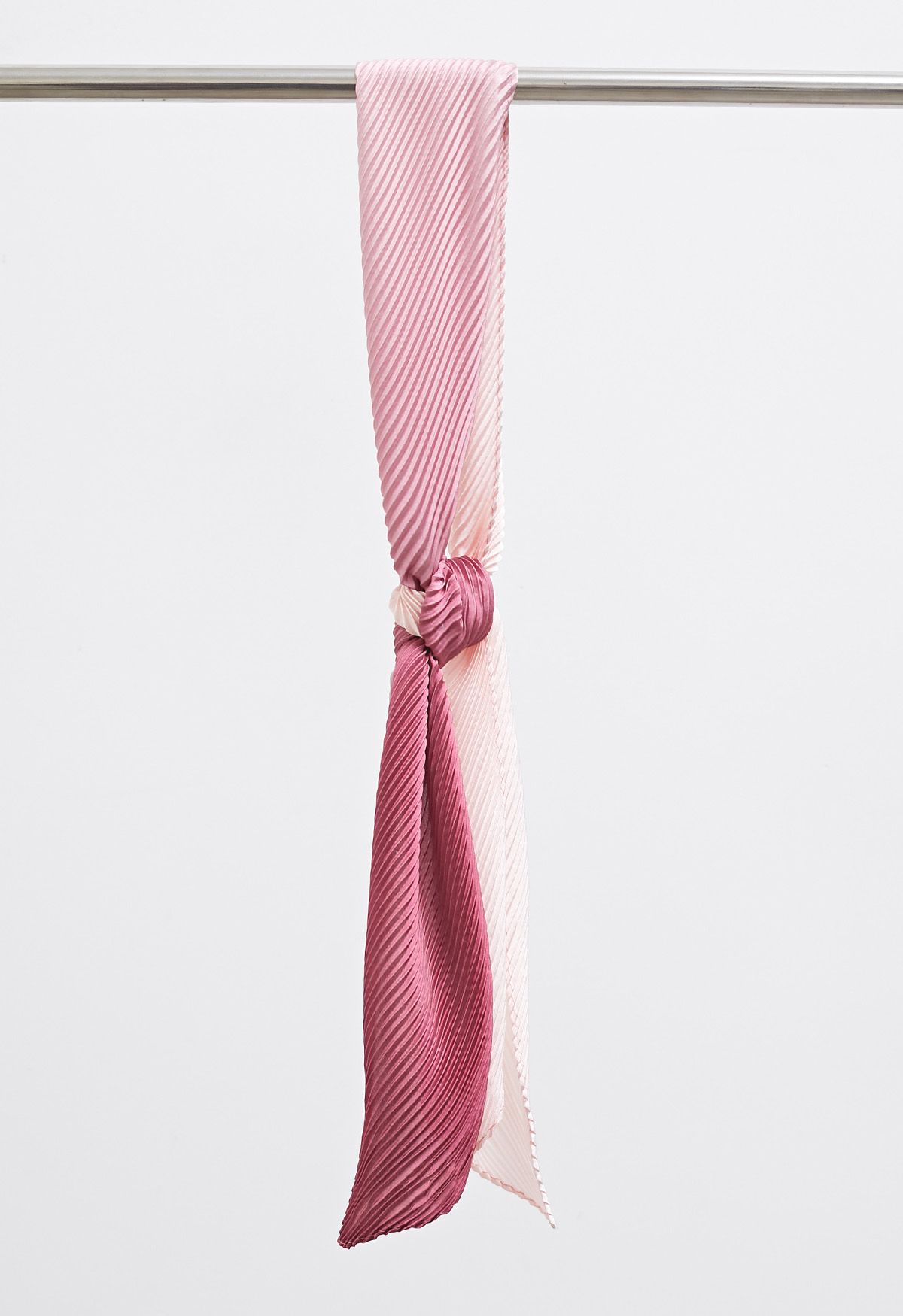 Silk Feeling Gradient Pleated Ribbon Scarf