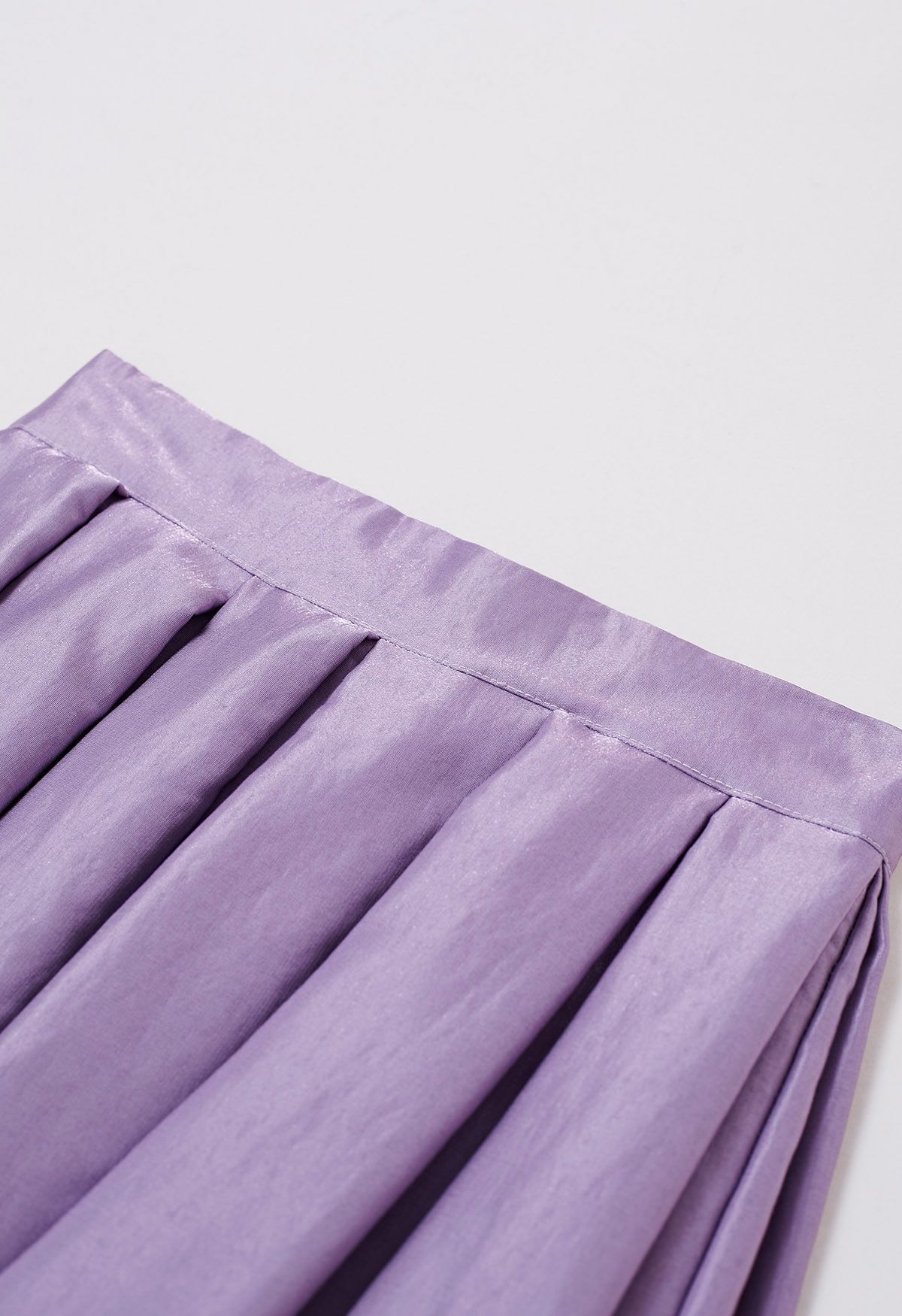 Lustrous Pleated Midi Skirt in Lilac