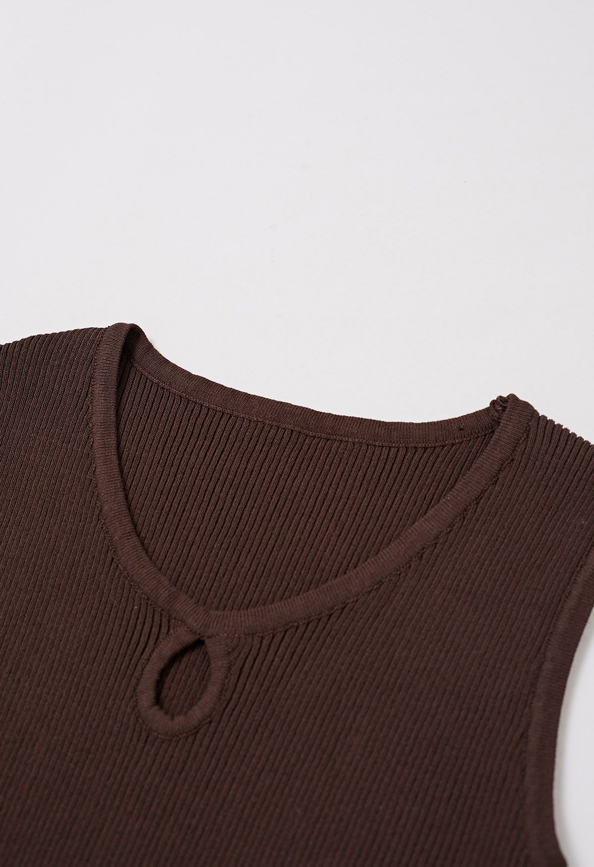 Cutout Detailing Sleeveless Knit Top in Brown