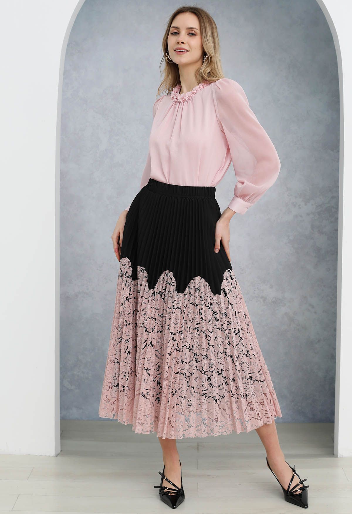 Floral Lace Spliced Pleated Maxi Skirt in Pink - Retro, Indie and ...