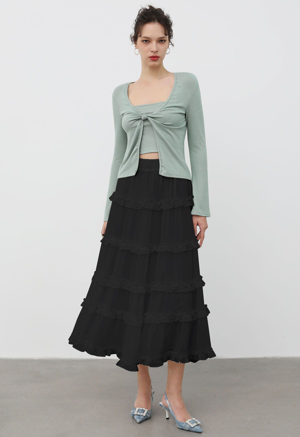 Adorable Ruffle Trim Flare Maxi Skirt in Black