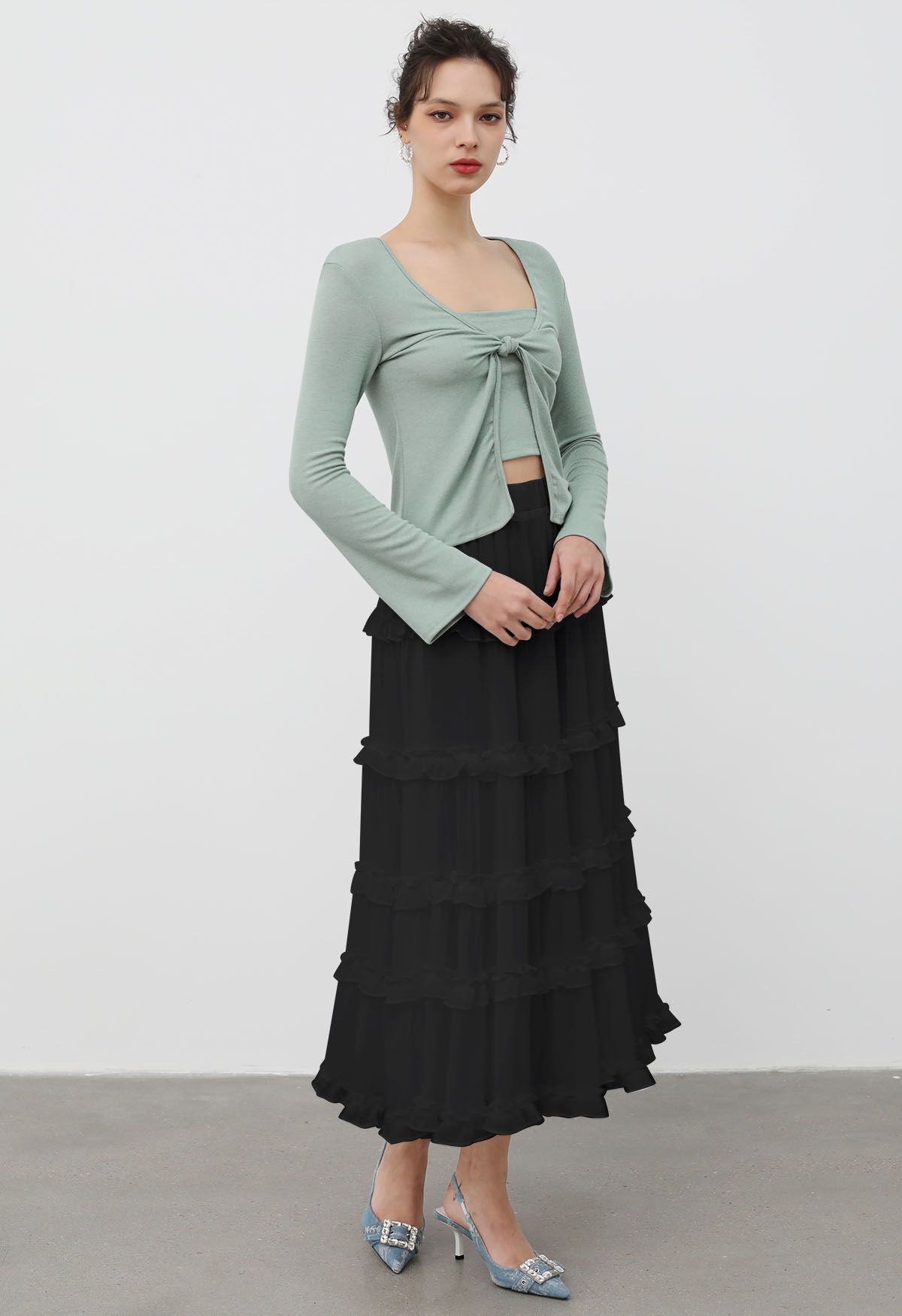 Adorable Ruffle Trim Flare Maxi Skirt in Black