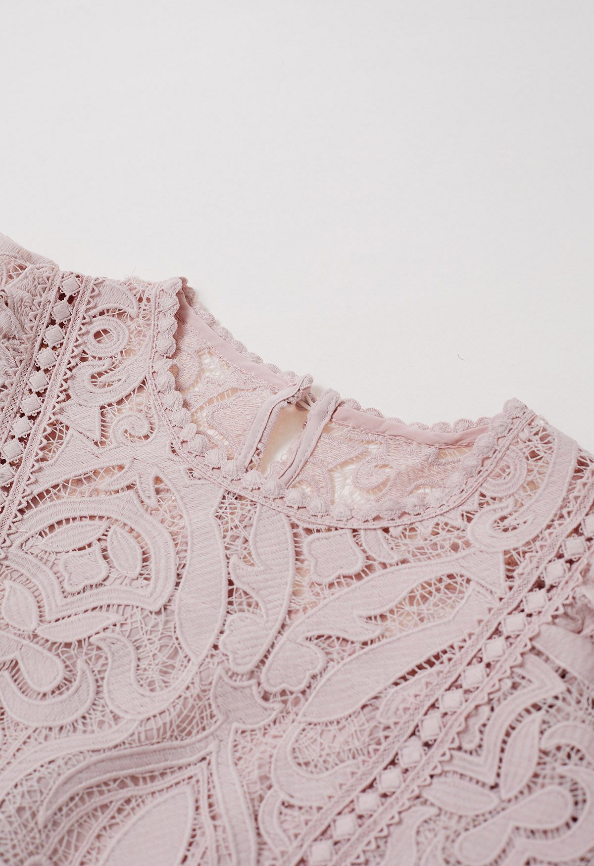 Delicate Cutie Cutwork Lace Flutter Sleeves Top in Pink