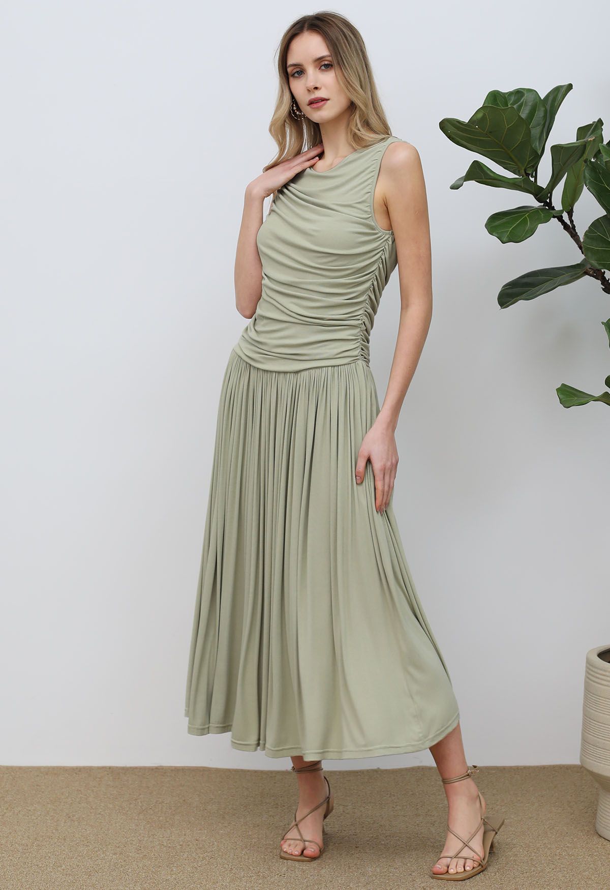 Effortless Ruched Sleeveless Cotton Dress in Pea Green