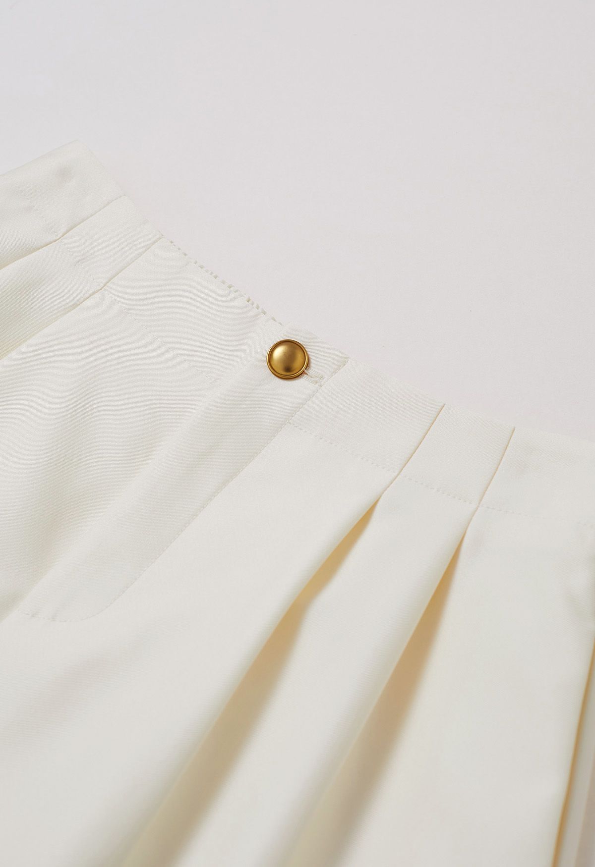 Golden Button Side Pocket Shorts in Cream