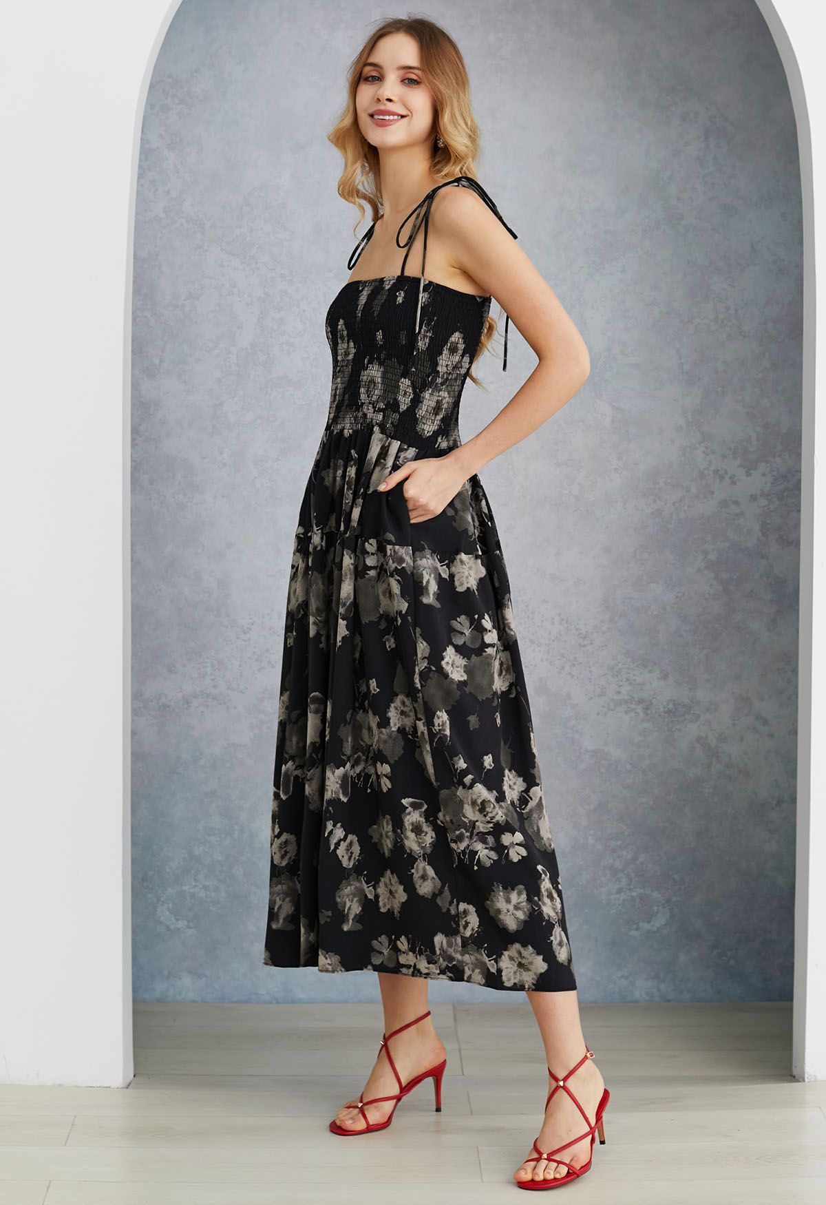 Floral Tie-Shoulder Shirring Midi Dress in Black