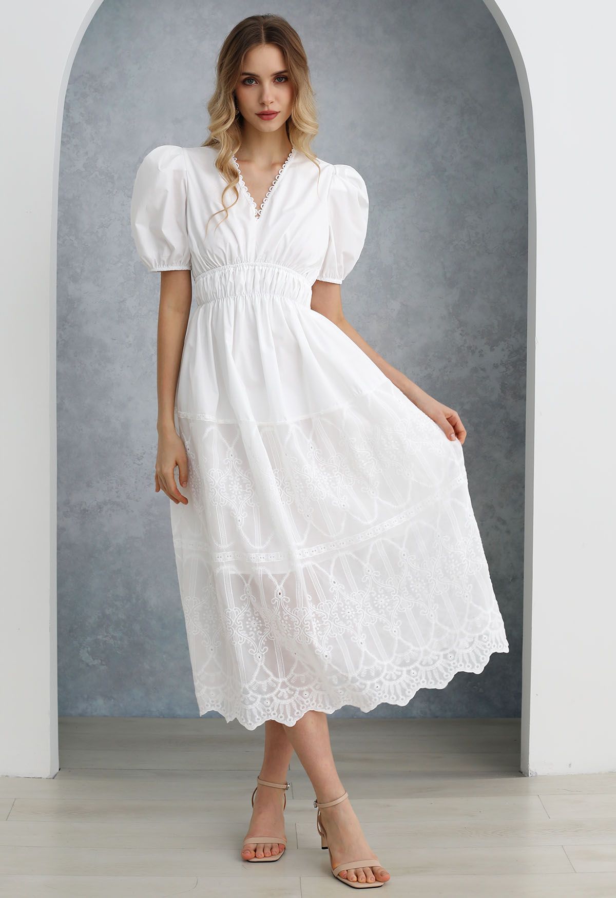 Embroidery Spliced V-Neck Puff Short Sleeves Dress in White