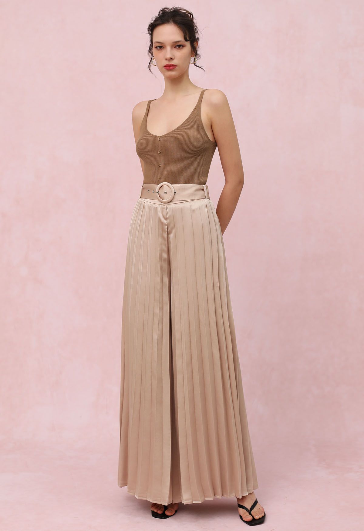 O-Ring Belt Pleated Wide-Leg Pants in Coral