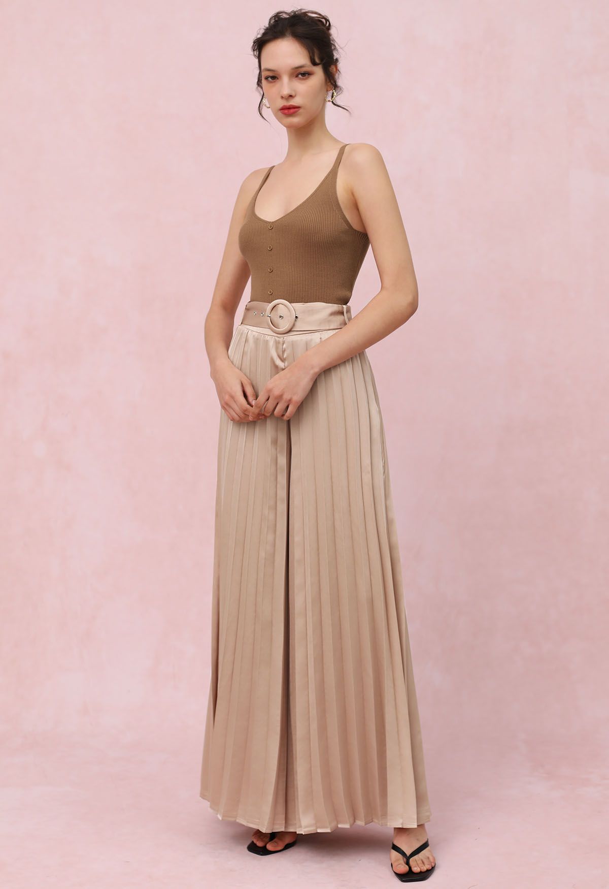 O-Ring Belt Pleated Wide-Leg Pants in Coral