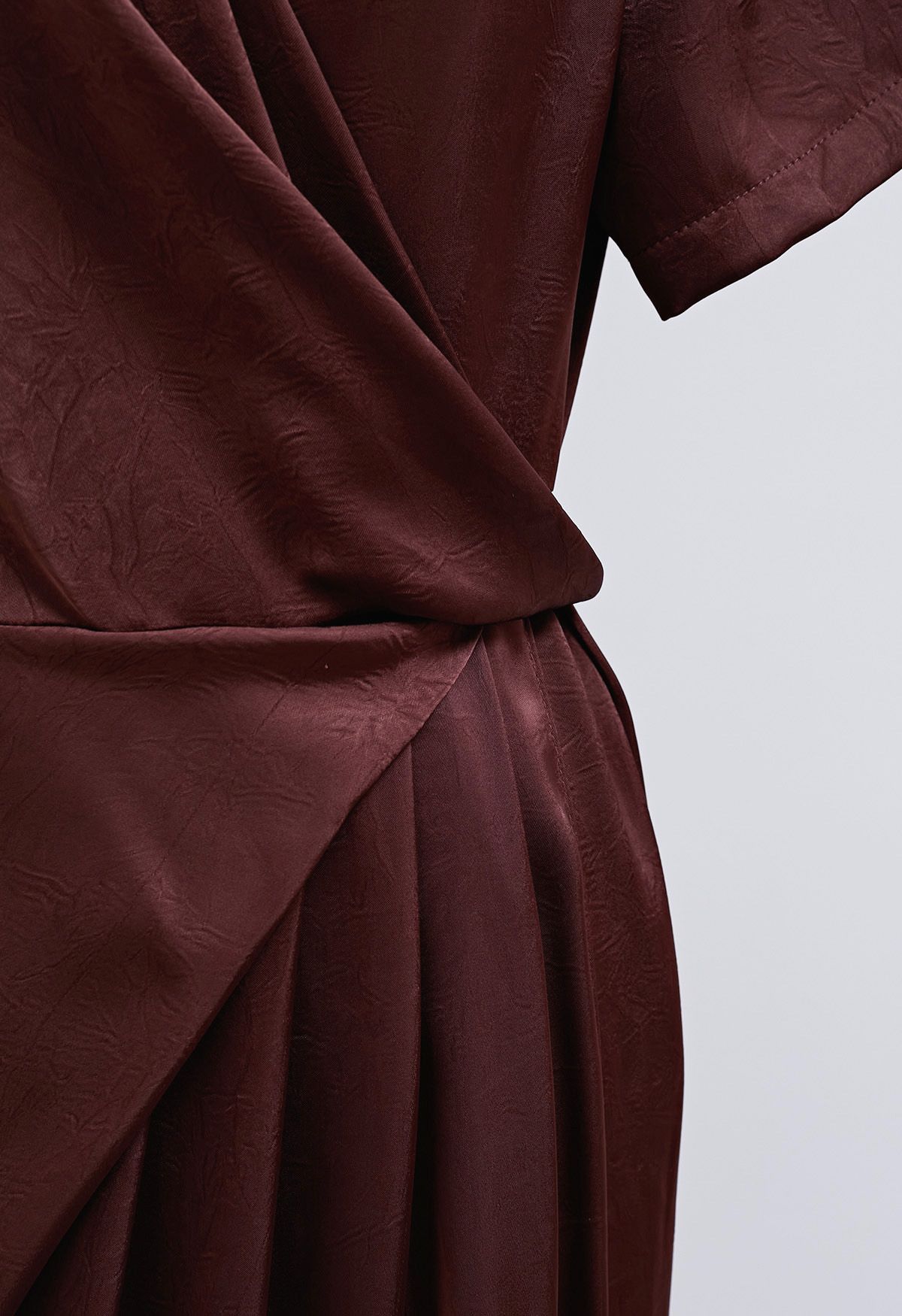 Floral Brooch Textured Satin Dress in Burgundy