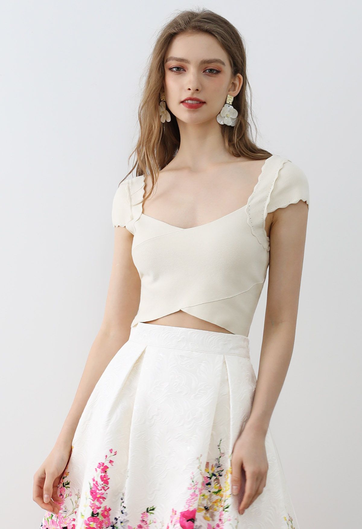 Scalloped Shoulder Knit Crop Top in Cream