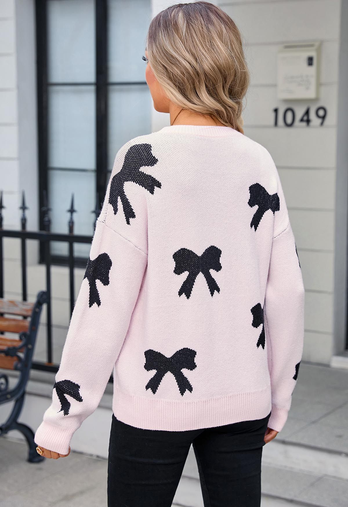 Black Cartoon Bowknot Jacquard Knit Sweater