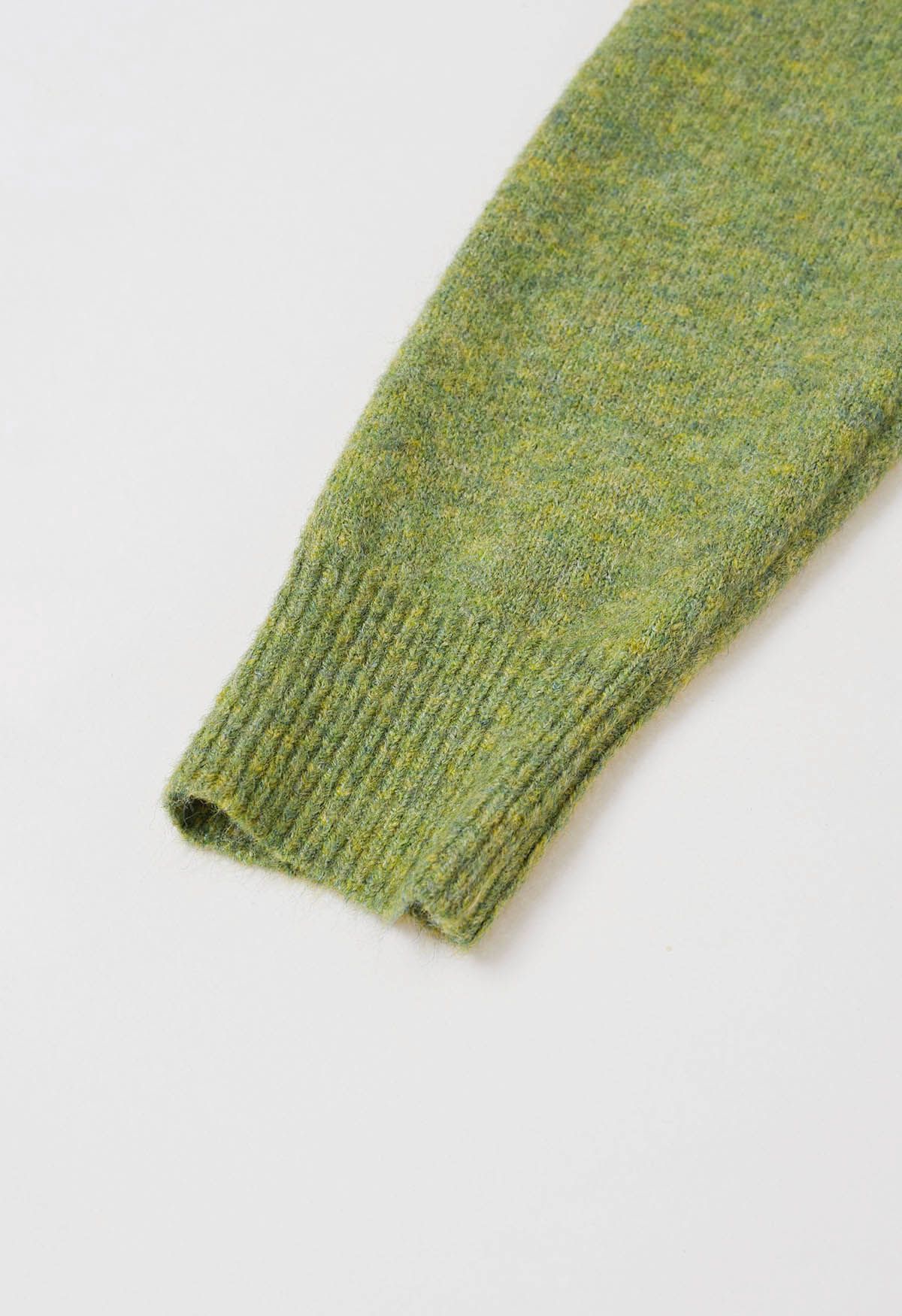 Toasty Patch Pockets Buttoned Knit Cardigan in Moss Green