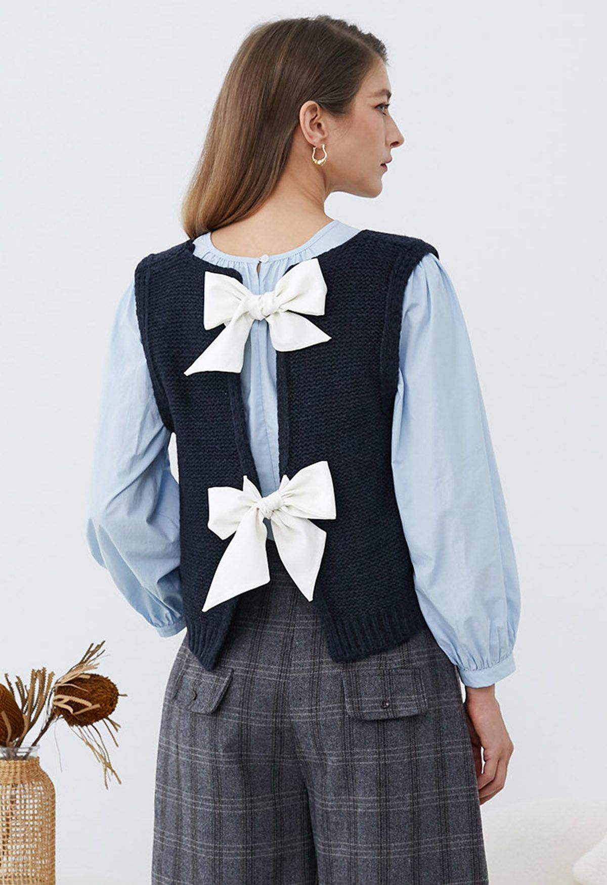 Sweet Bow-Tie Back Knit Vest in Navy