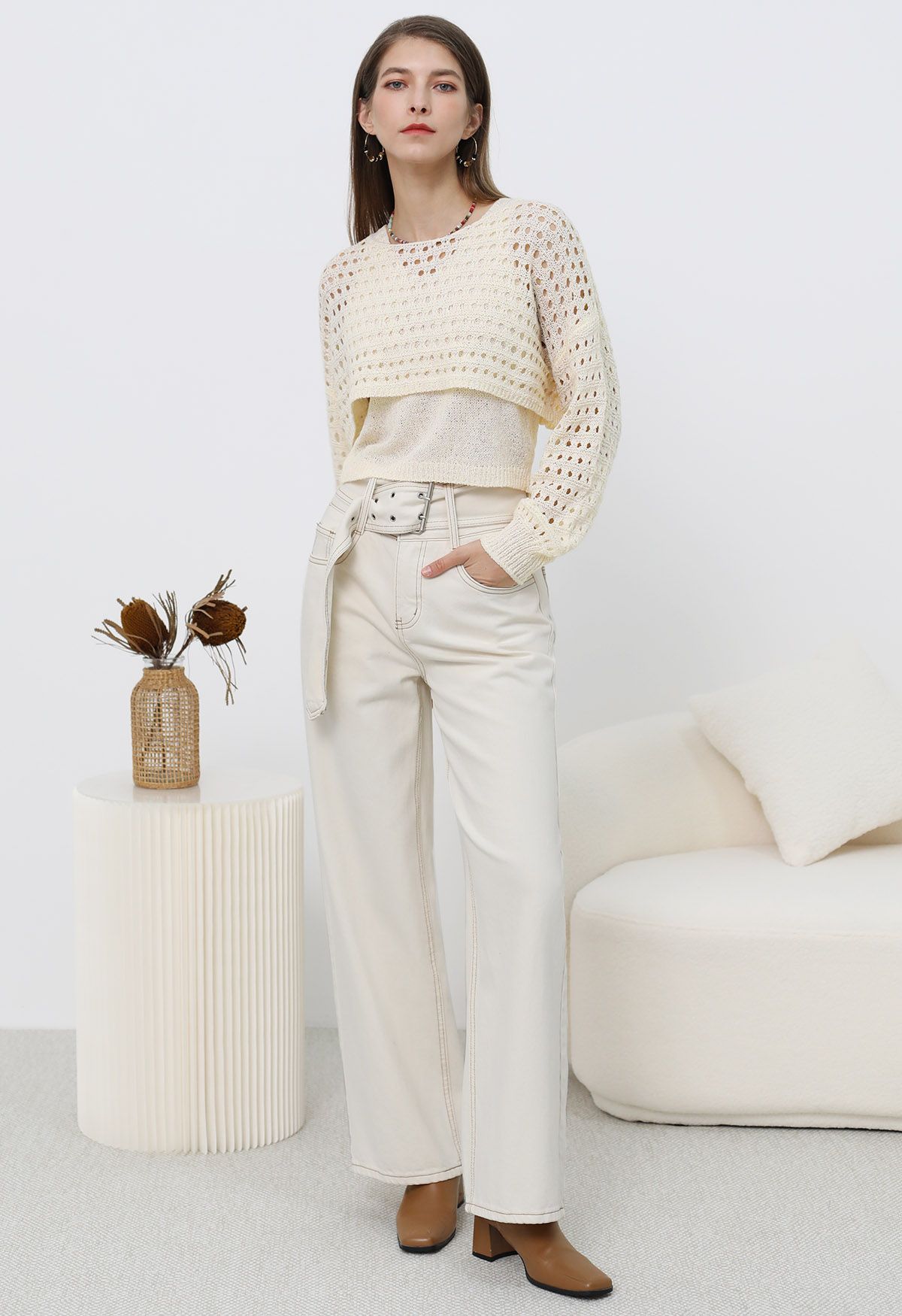 Fashion-Forward Buckle Belt Straight Leg Jeans in White