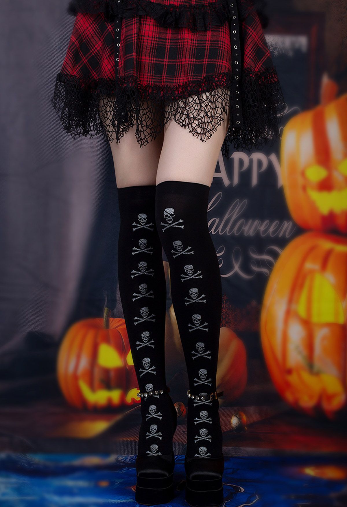 Skull and Crossbone Pattern Stockings