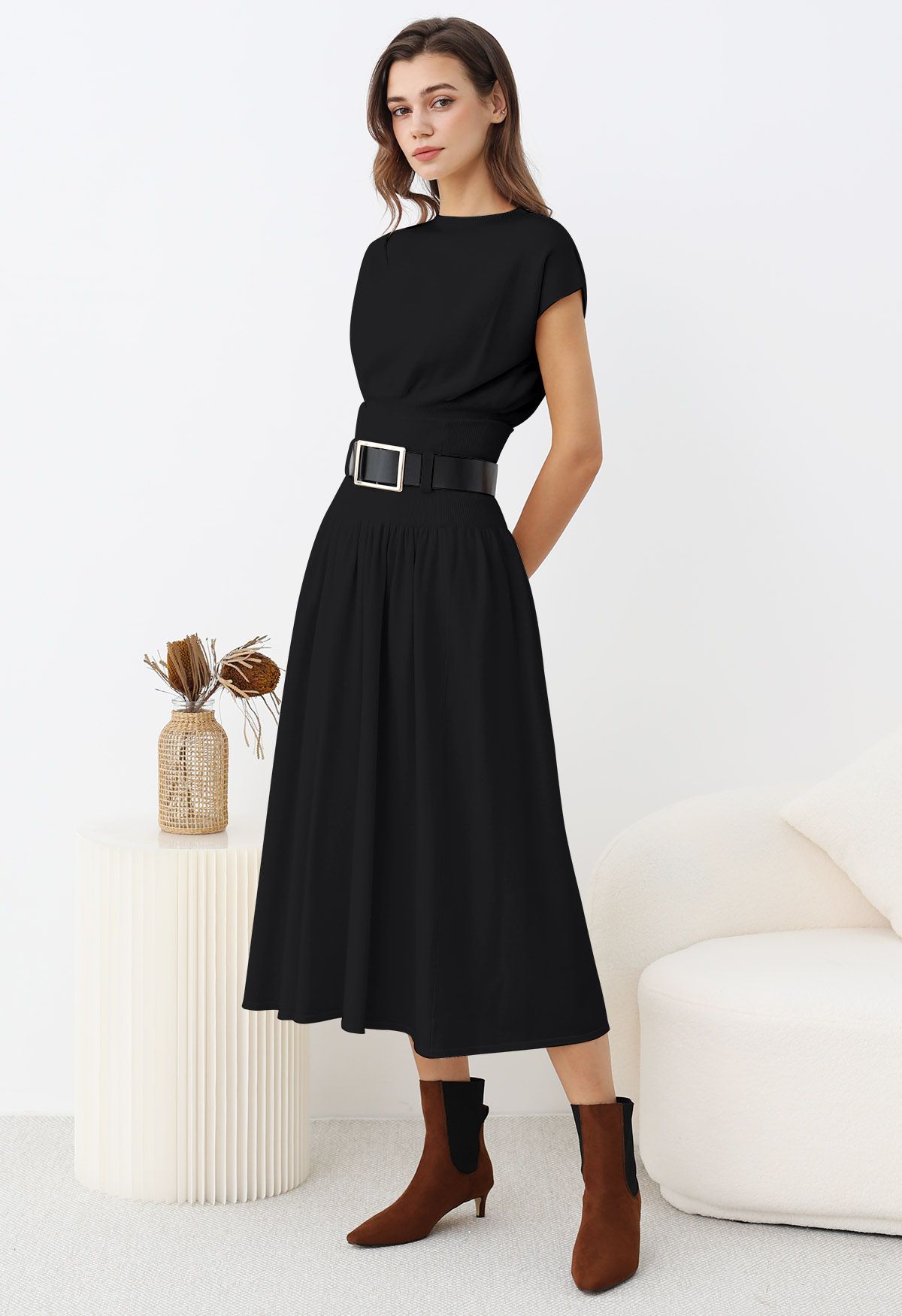 Gentle Knit Top and Belted High Waist Skirt Set in Black