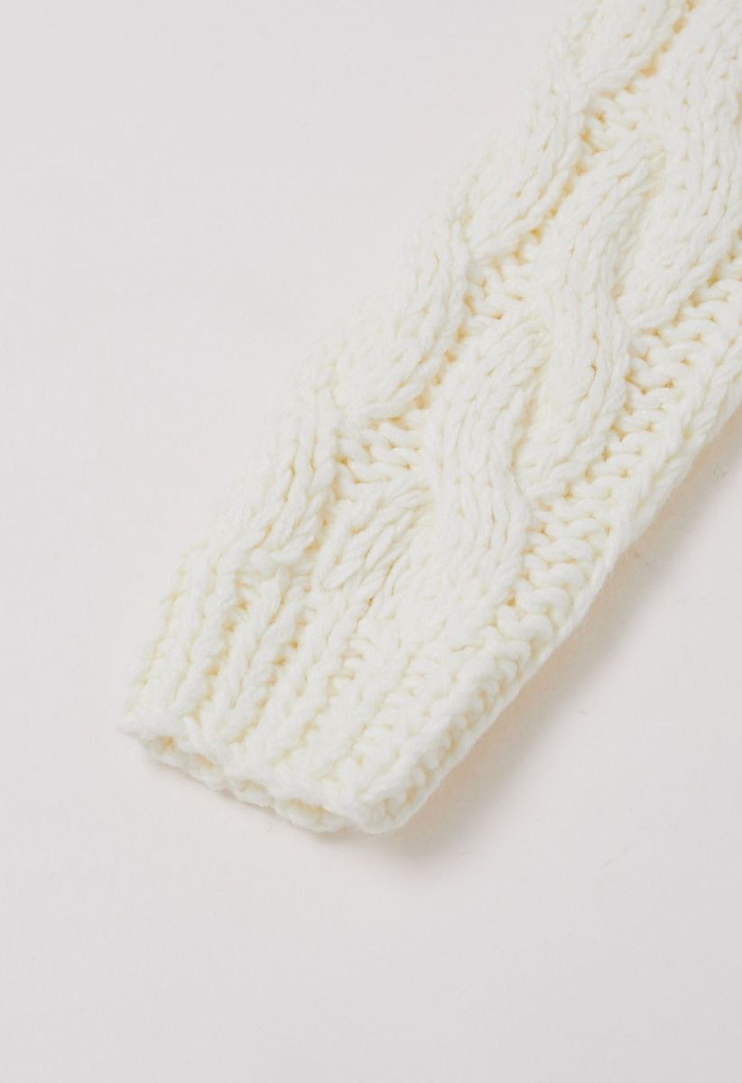 Collared V-Neck Chunky Cable-Knit Sweater in Ivory