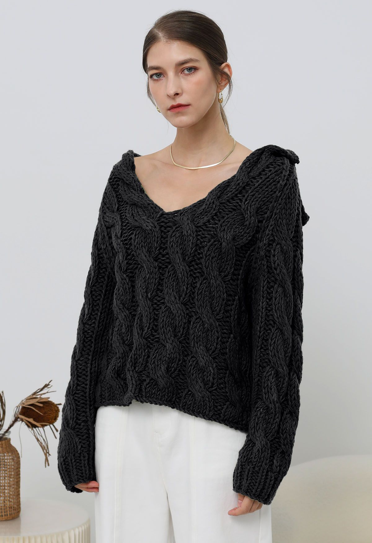 Collared V-Neck Chunky Cable-Knit Sweater in Black