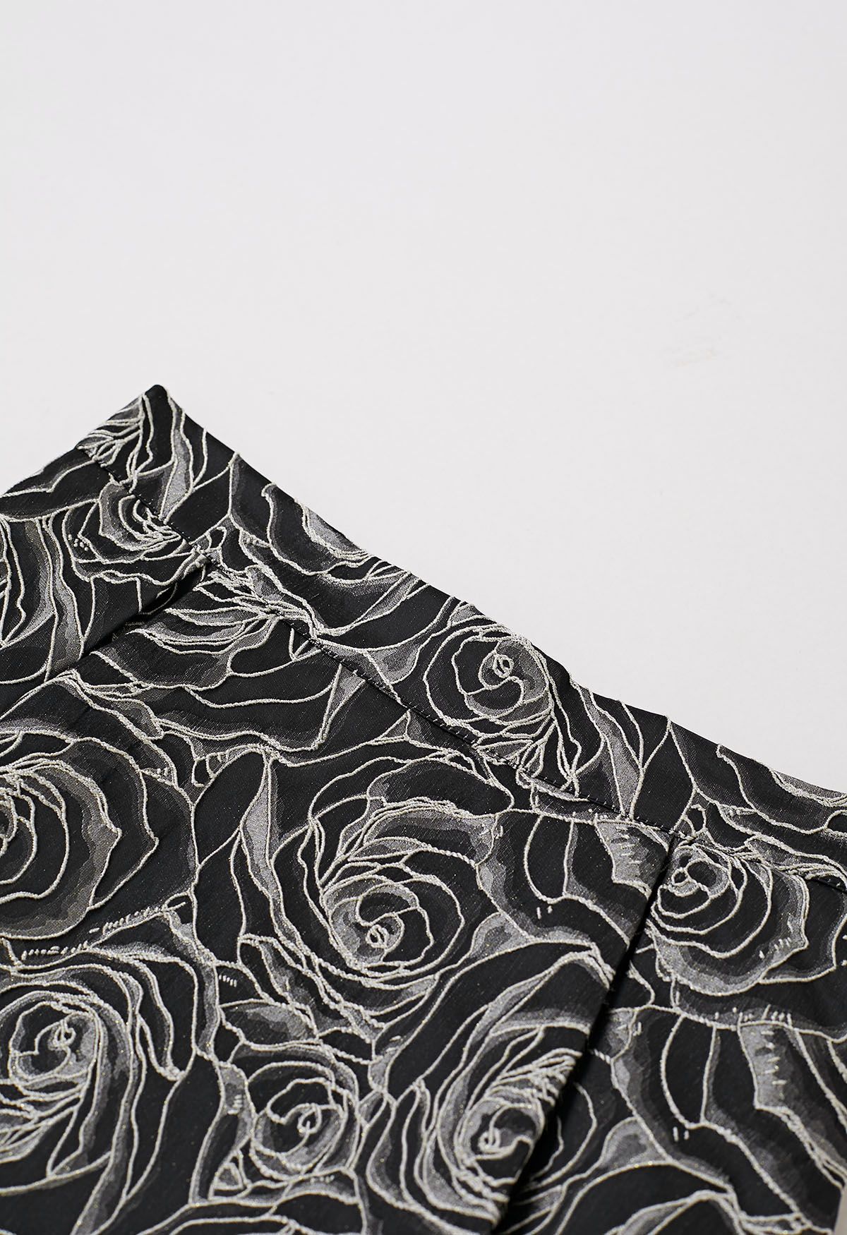 Delicate Roses Jacquard Embossed A-Line Midi Skirt in Black