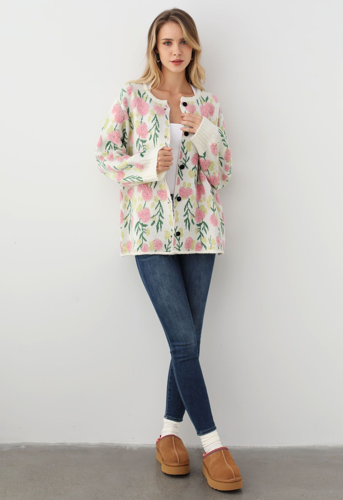 Pink Flowers Intarsia Jacquard Knit Buttoned Cardigan