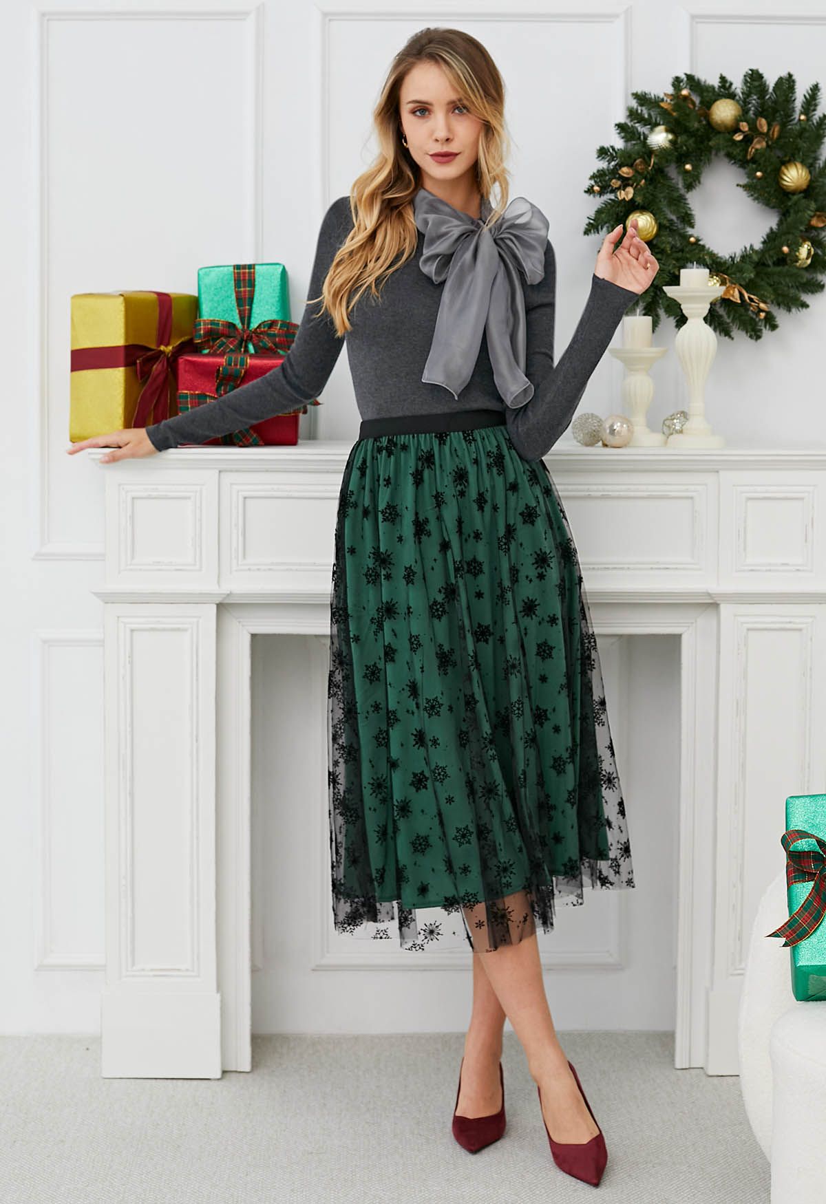 Falling Snowflake Mesh Tulle Midi Skirt in Dark Green