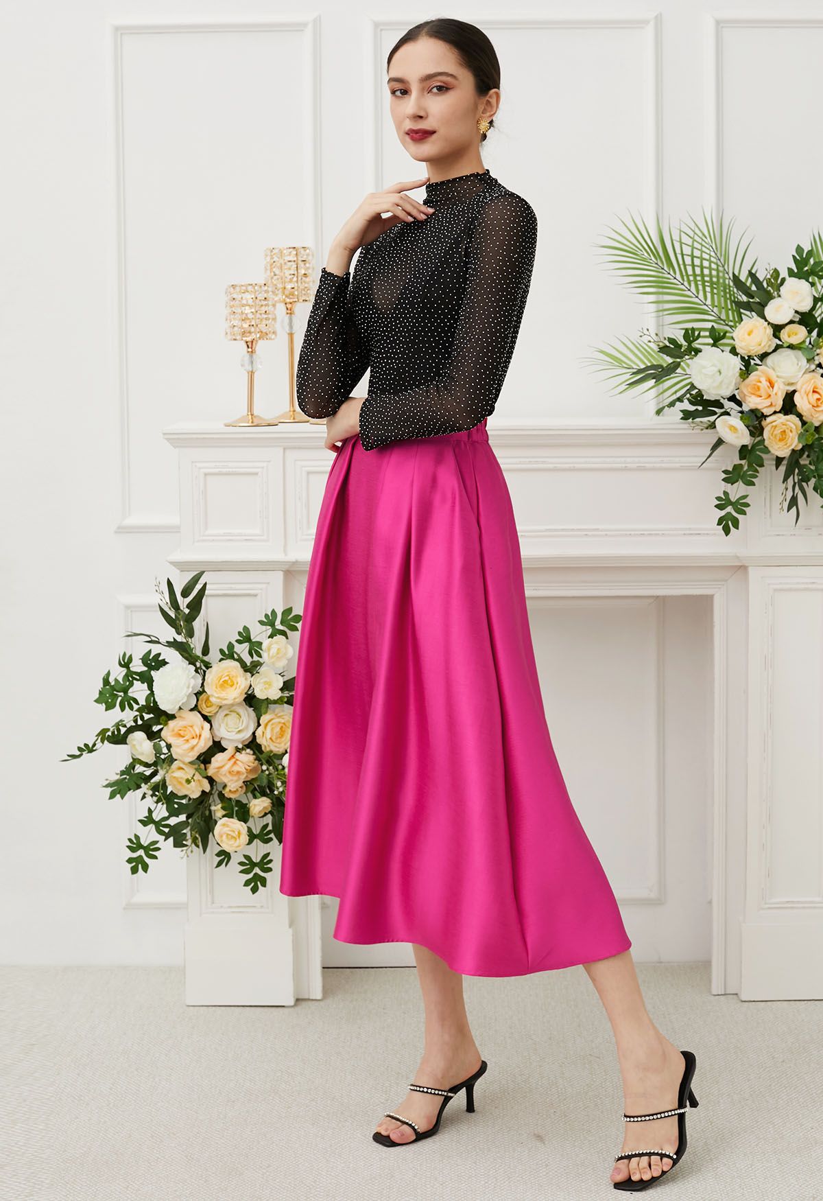 Sleek Side Pockets Pleated A-Line Midi Skirt in Hot Pink