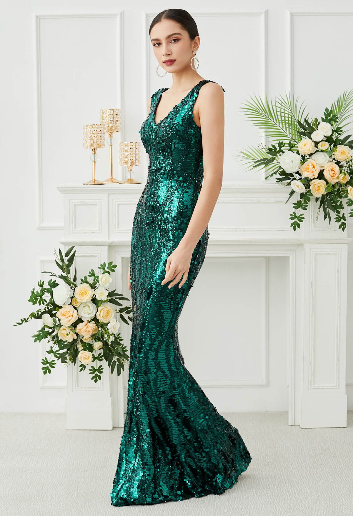 Iridescent Sequin V-Neck Mermaid Sleeveless Gown in Emerald