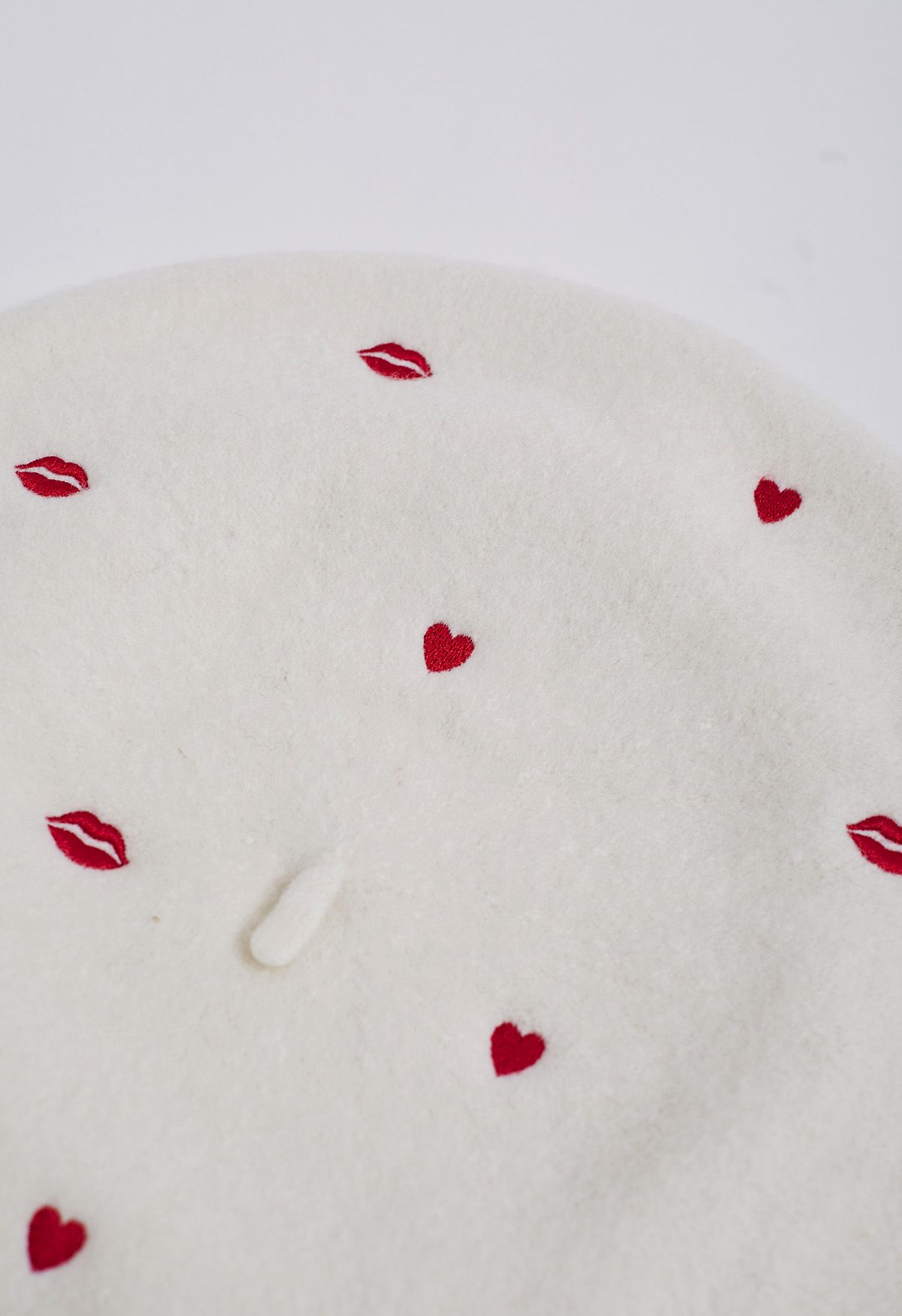 Lips and Hearts Wool-Blend Beret in White