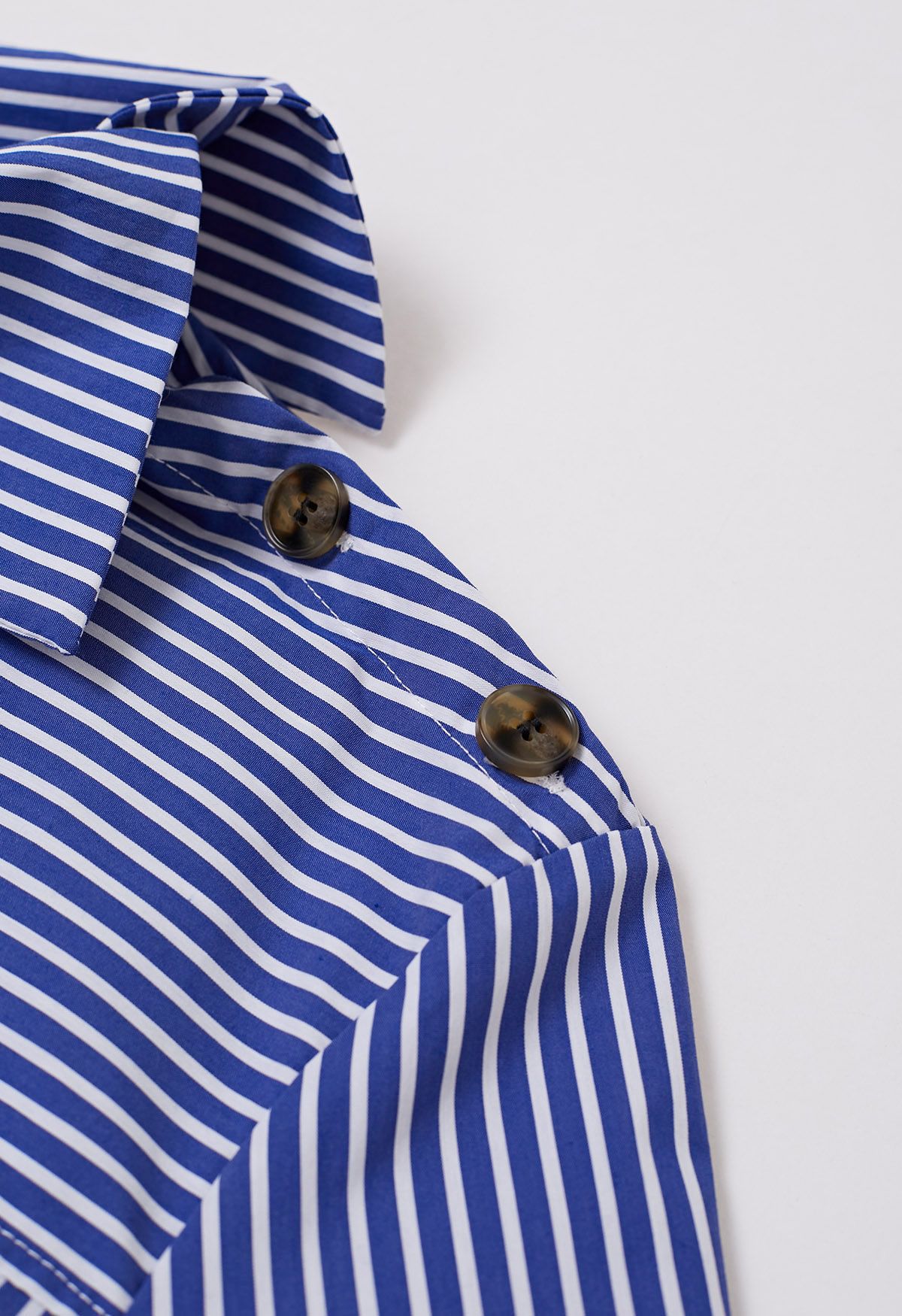 Buttoned Side Flap Collar Stripe Shirt in Blue