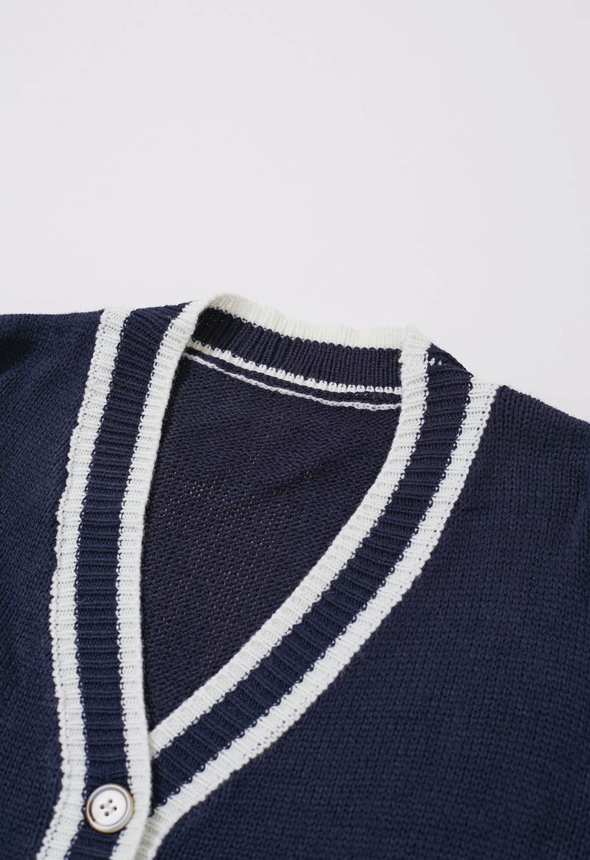 Contrast Edge Button Knit Cardigan